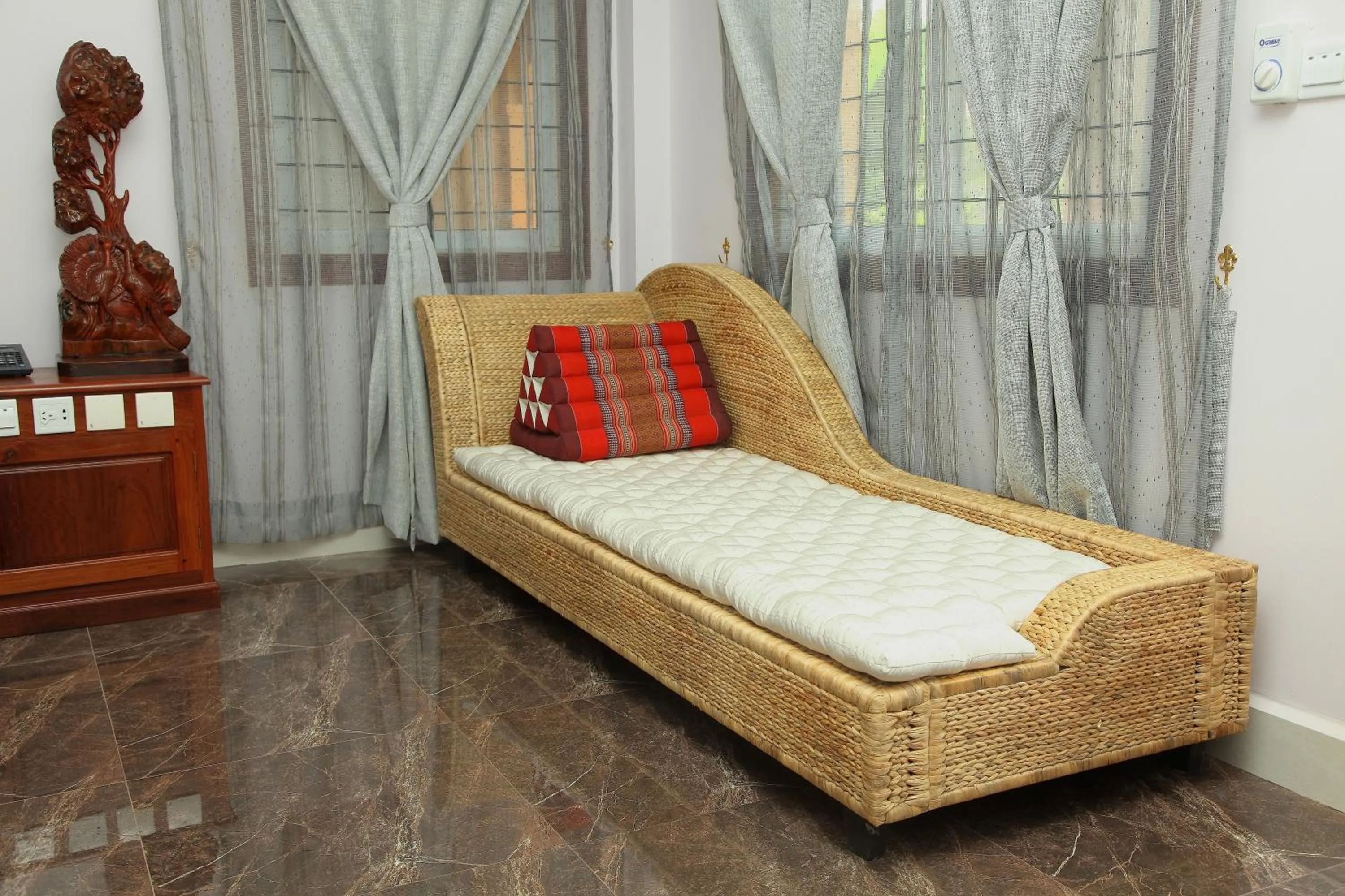 Seating area, Bed in Delux Villa