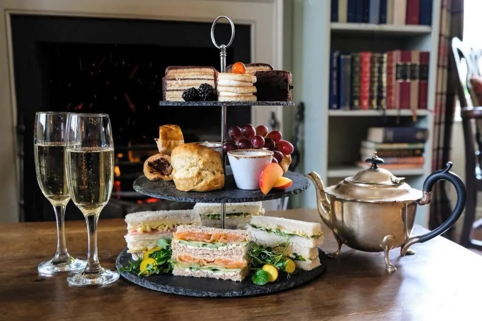 Food and drinks in The Loch Lomond Arms Hotel