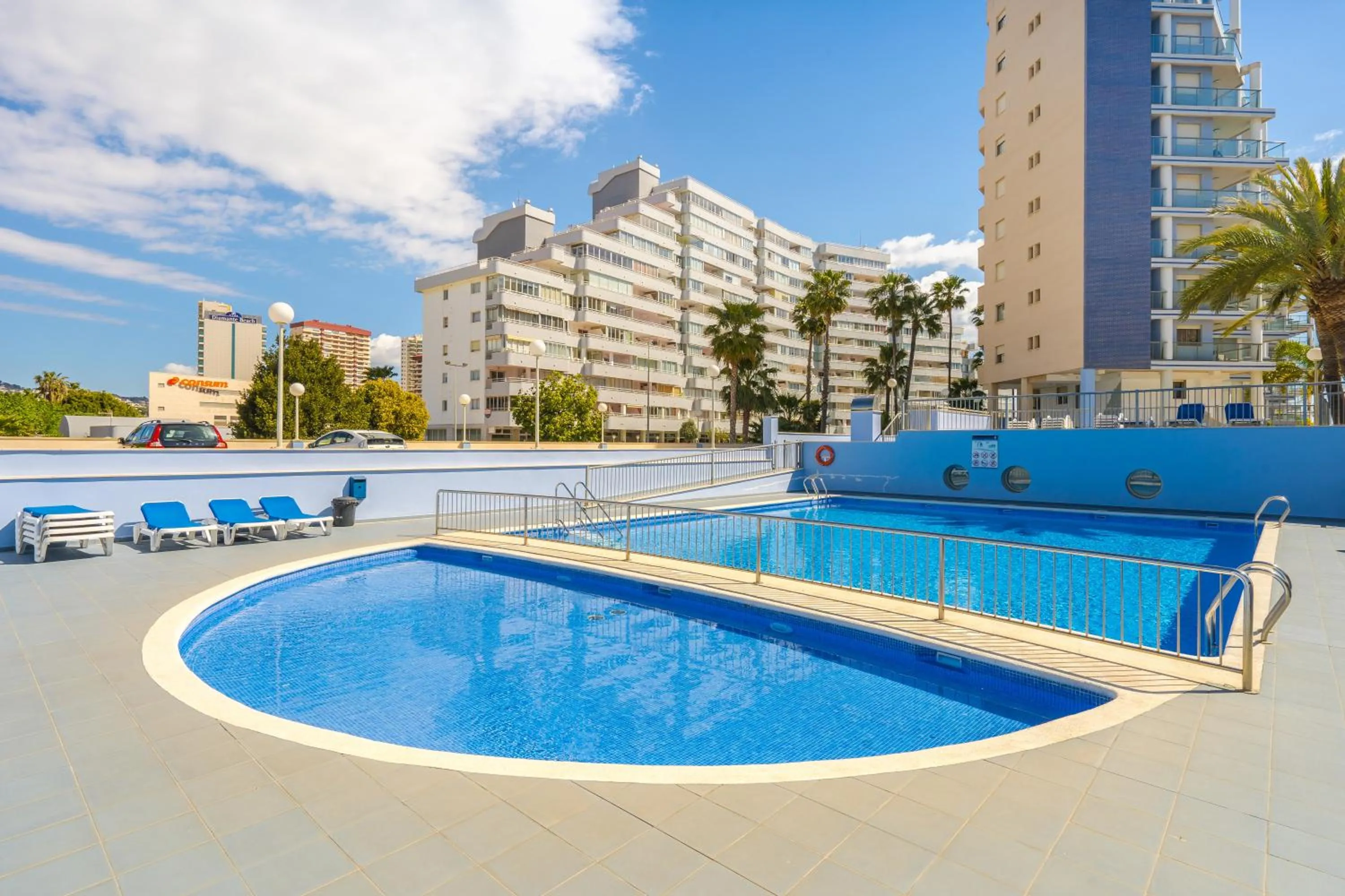 Swimming pool in Apartamentos Hipocampos Unitursa