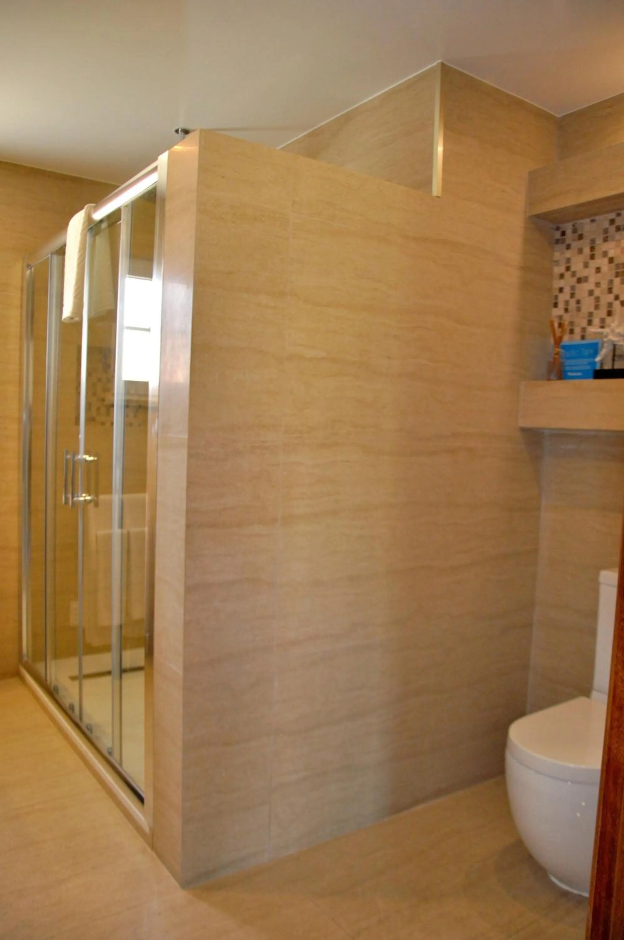 Bathroom in Fantastic for Family Gatherings, Optional Pool Heating, Free Air Con Wifi