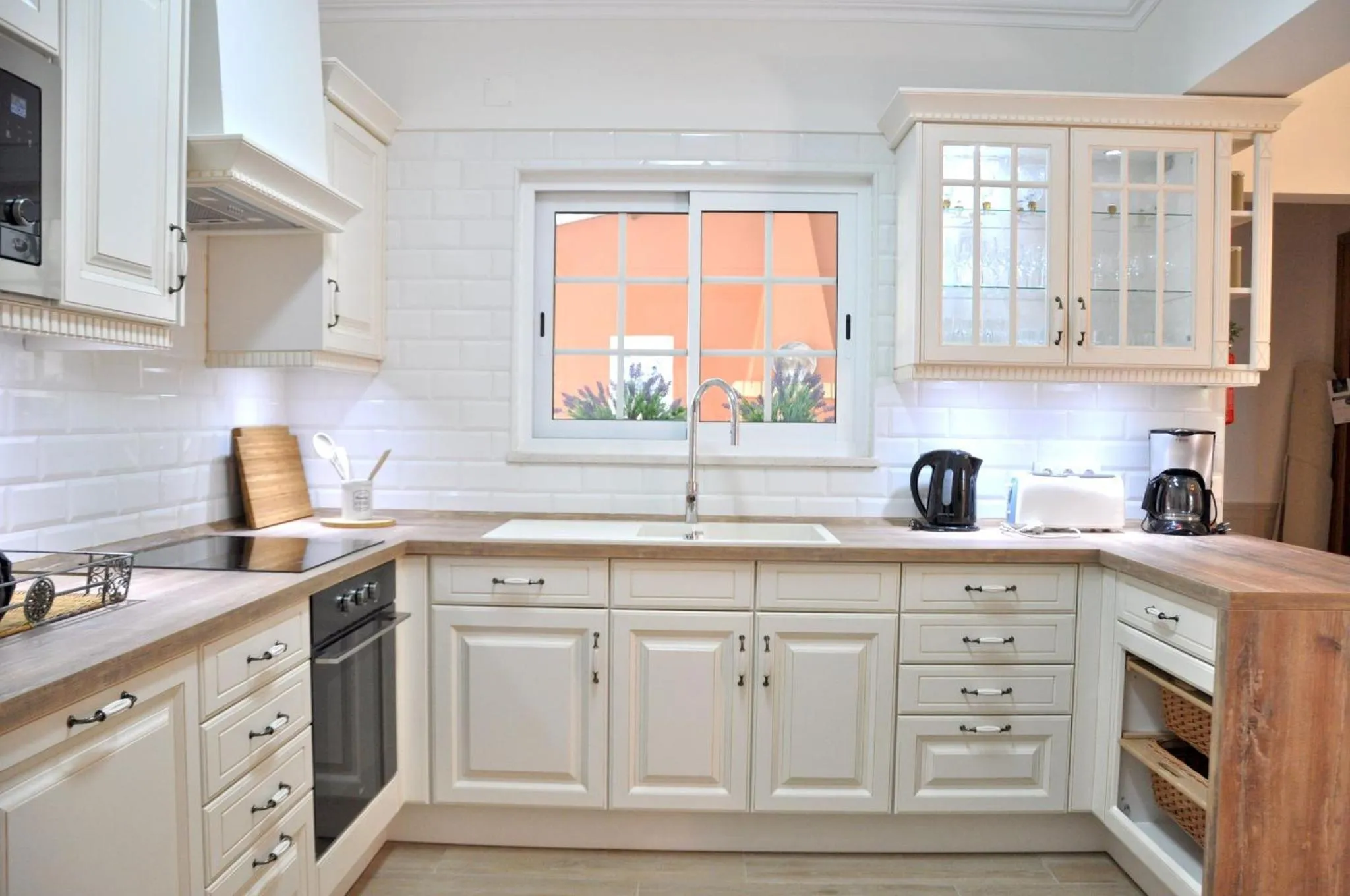 kitchen in Fantastic for Family Gatherings, Optional Pool Heating, Free Air Con Wifi