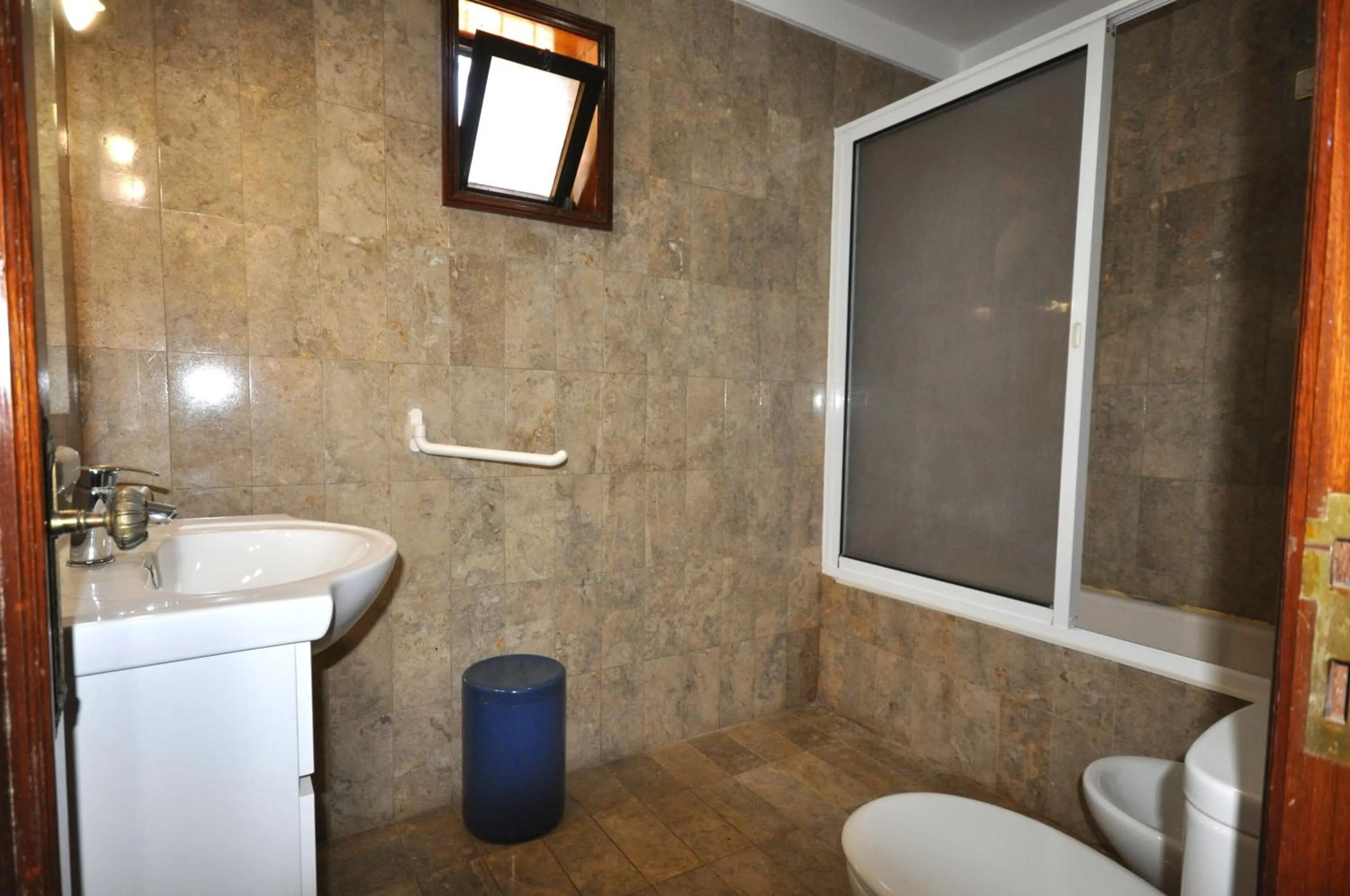 Set in good sized, mature gardens which afford a very good degree of privacy and