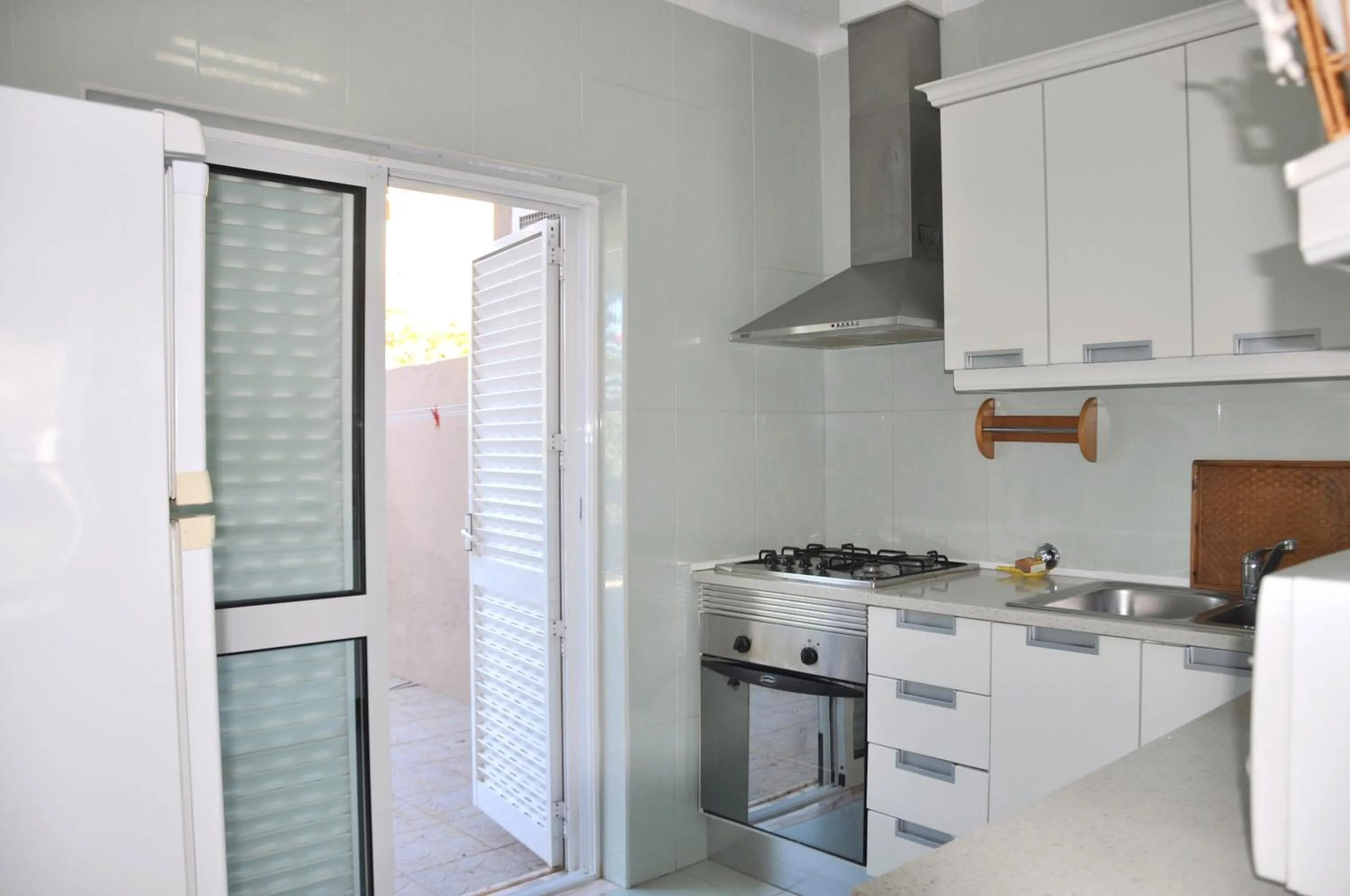 kitchen in Stylish and well-equipped, private pool, close to amenities, free AC and Wifi