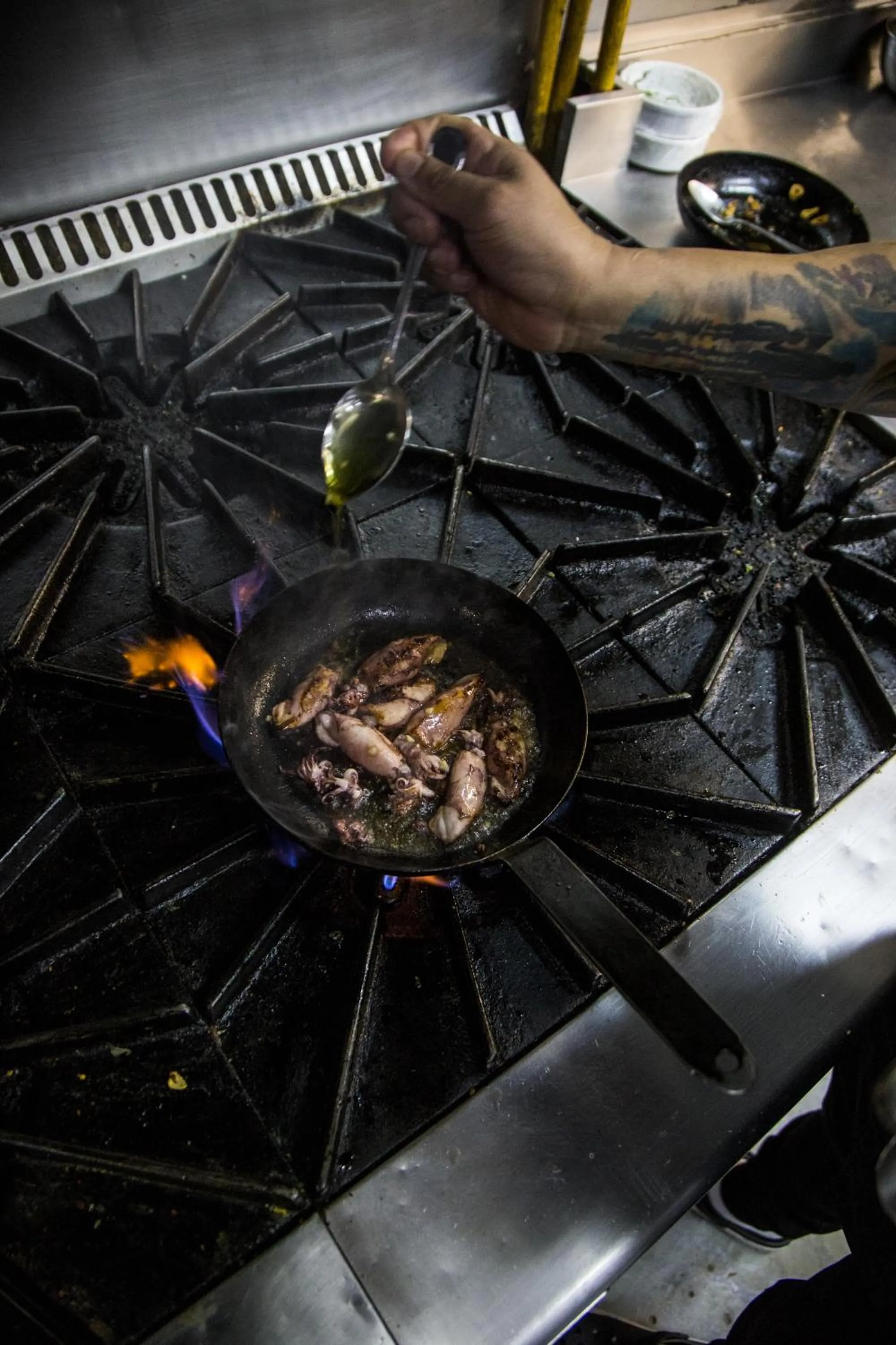 Food and drinks in Loft Osteria by Sagardi