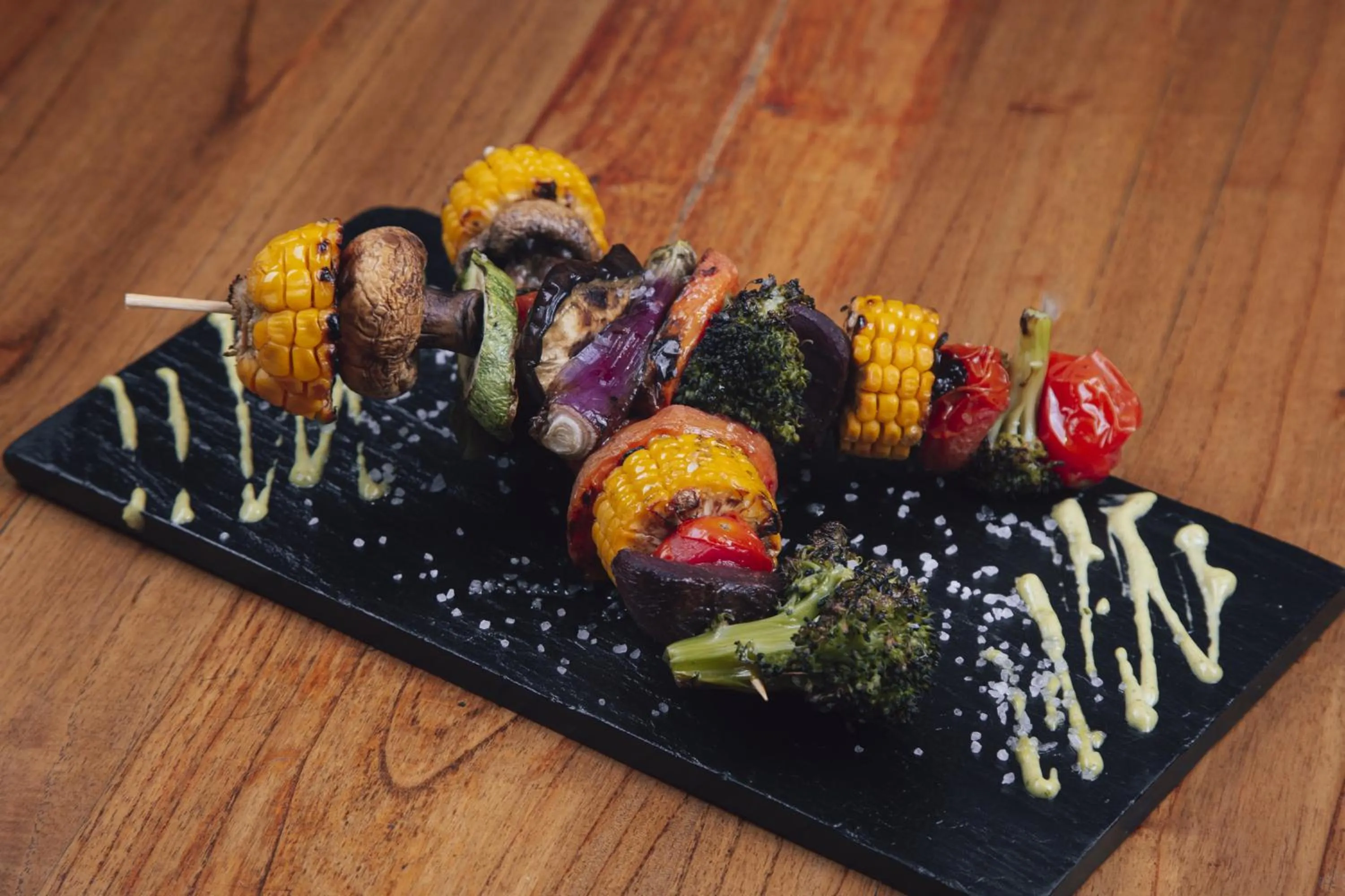 Food and drinks in Loft Osteria by Sagardi