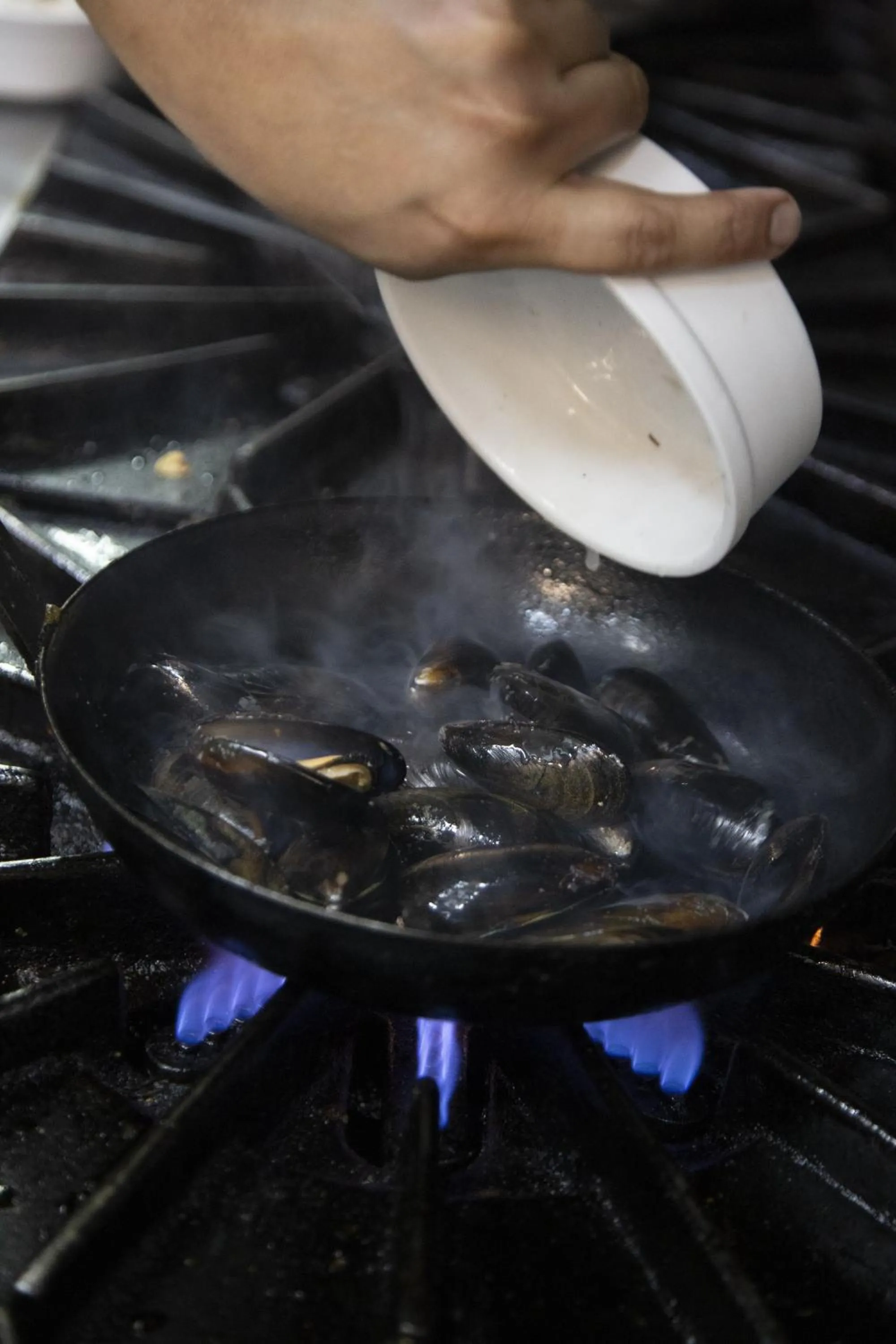 Food and drinks in Loft Osteria by Sagardi