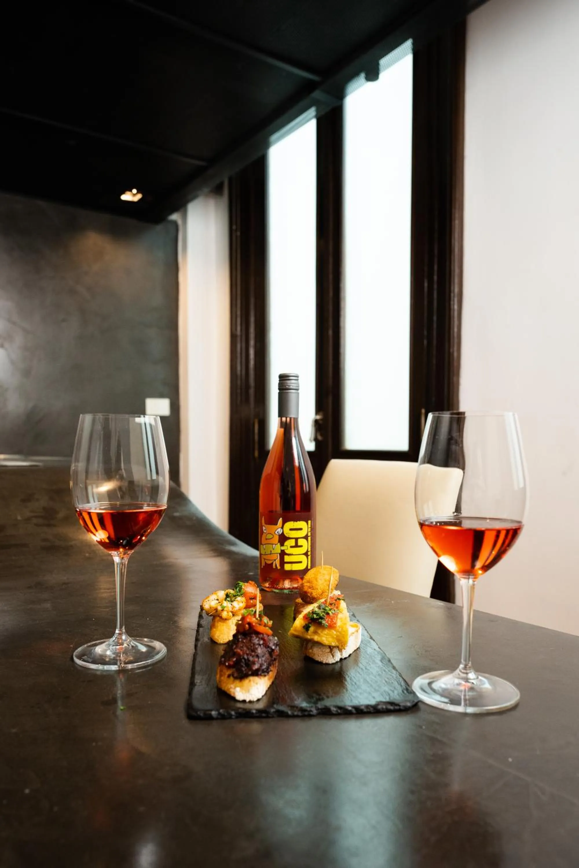 Food and drinks in Loft Osteria by Sagardi