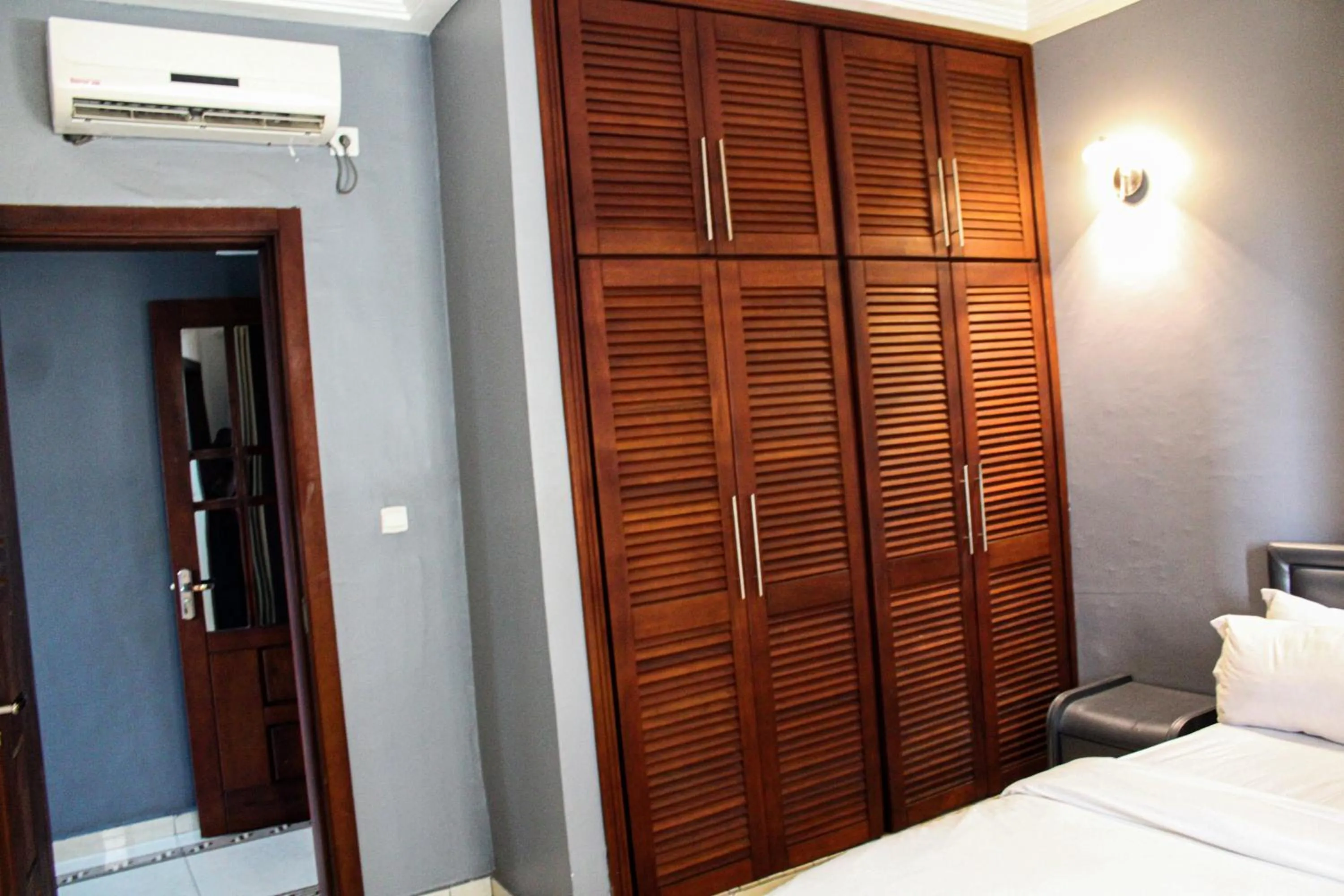 Coffee/tea facilities, Bed in Residence Le Carat Bonapriso