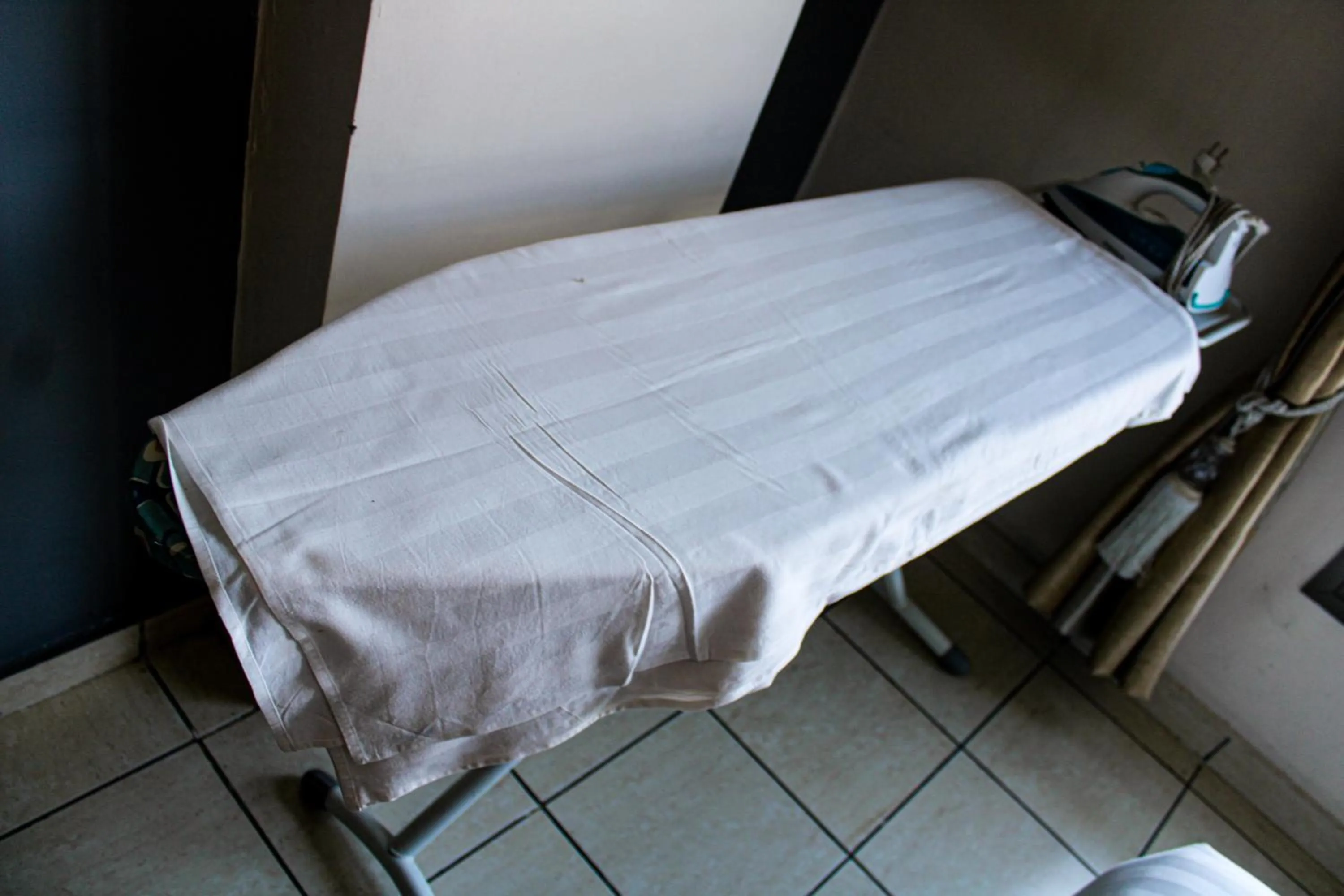 Bed in Residence Le Carat Bonapriso