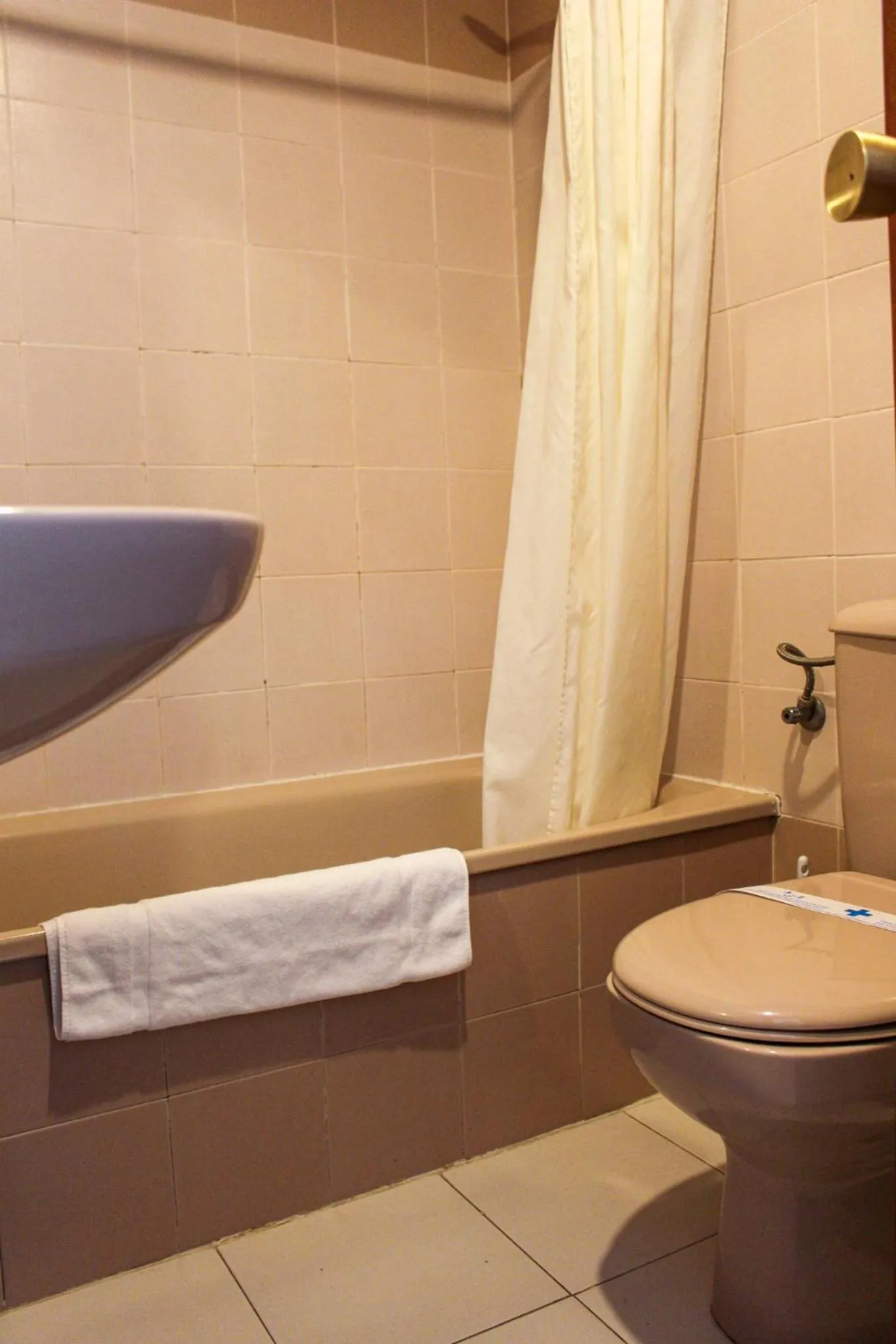 Toilet in Apartamentos Turmalina Unitursa