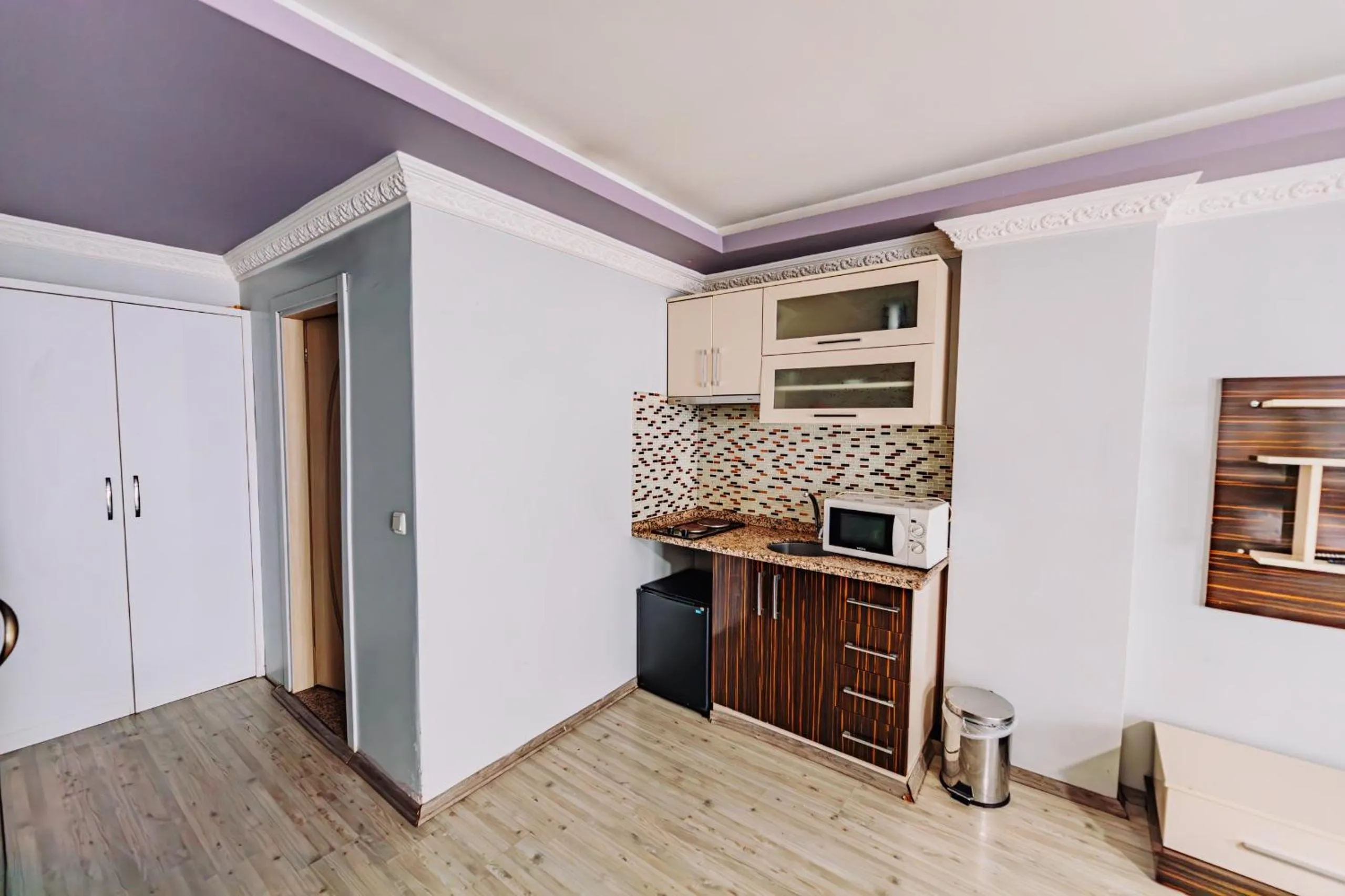 Diamond Suites Residence