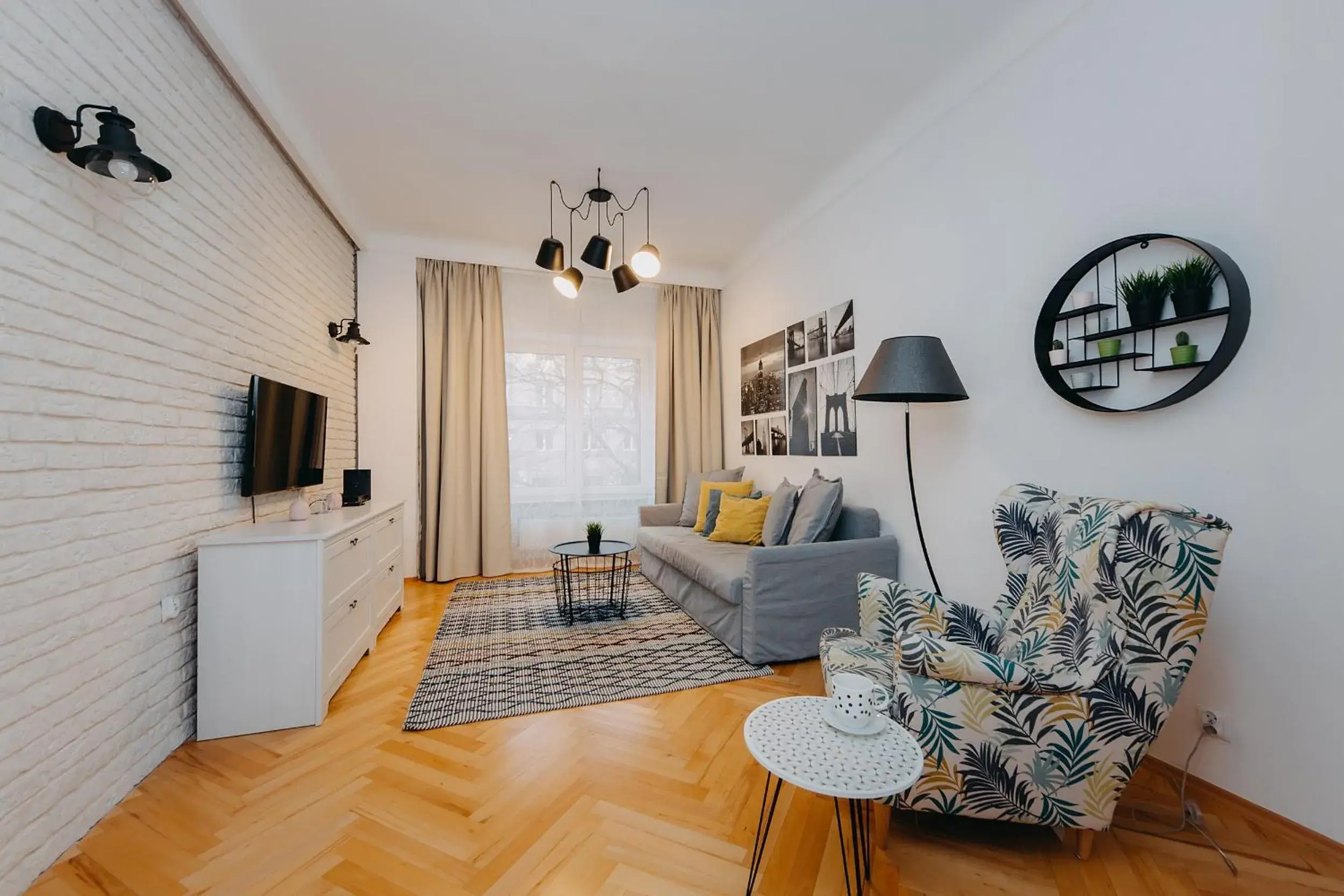 Two-Bedroom Apartment in ShortStayPoland Marszałkowska (B28) Two-Bedroom Apartment in ShortStayPoland Marszałkowska (B28)