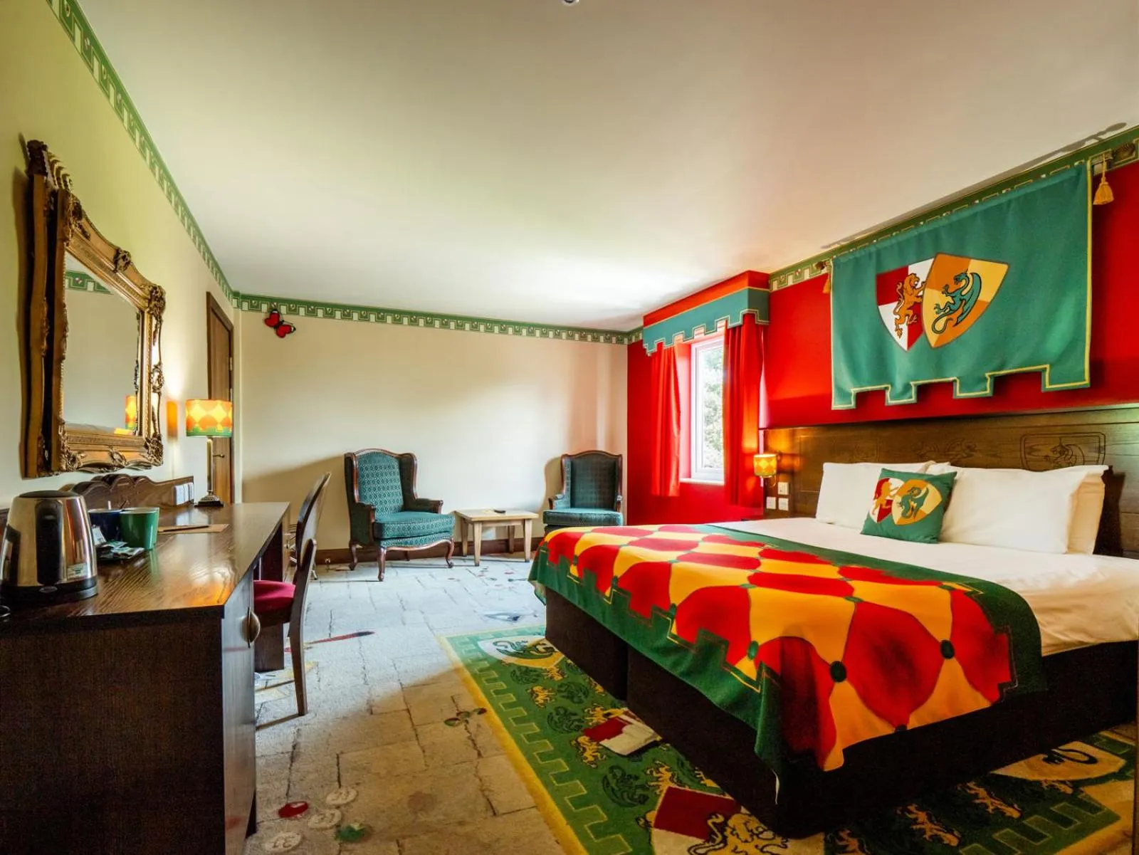 Bedroom, Bed in LEGOLAND(R) Windsor Resort