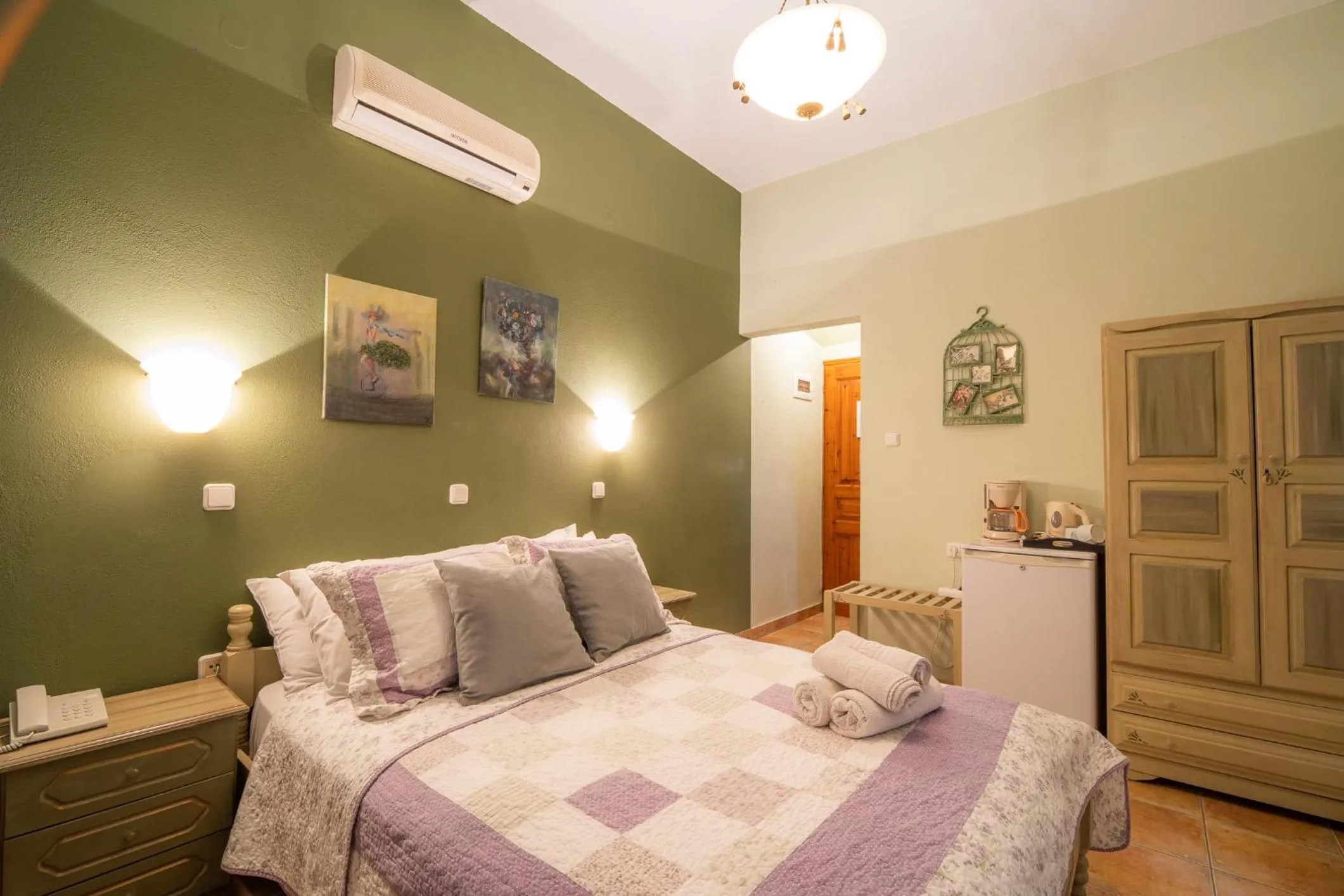 Bedroom, Bed in Seralis Pelion