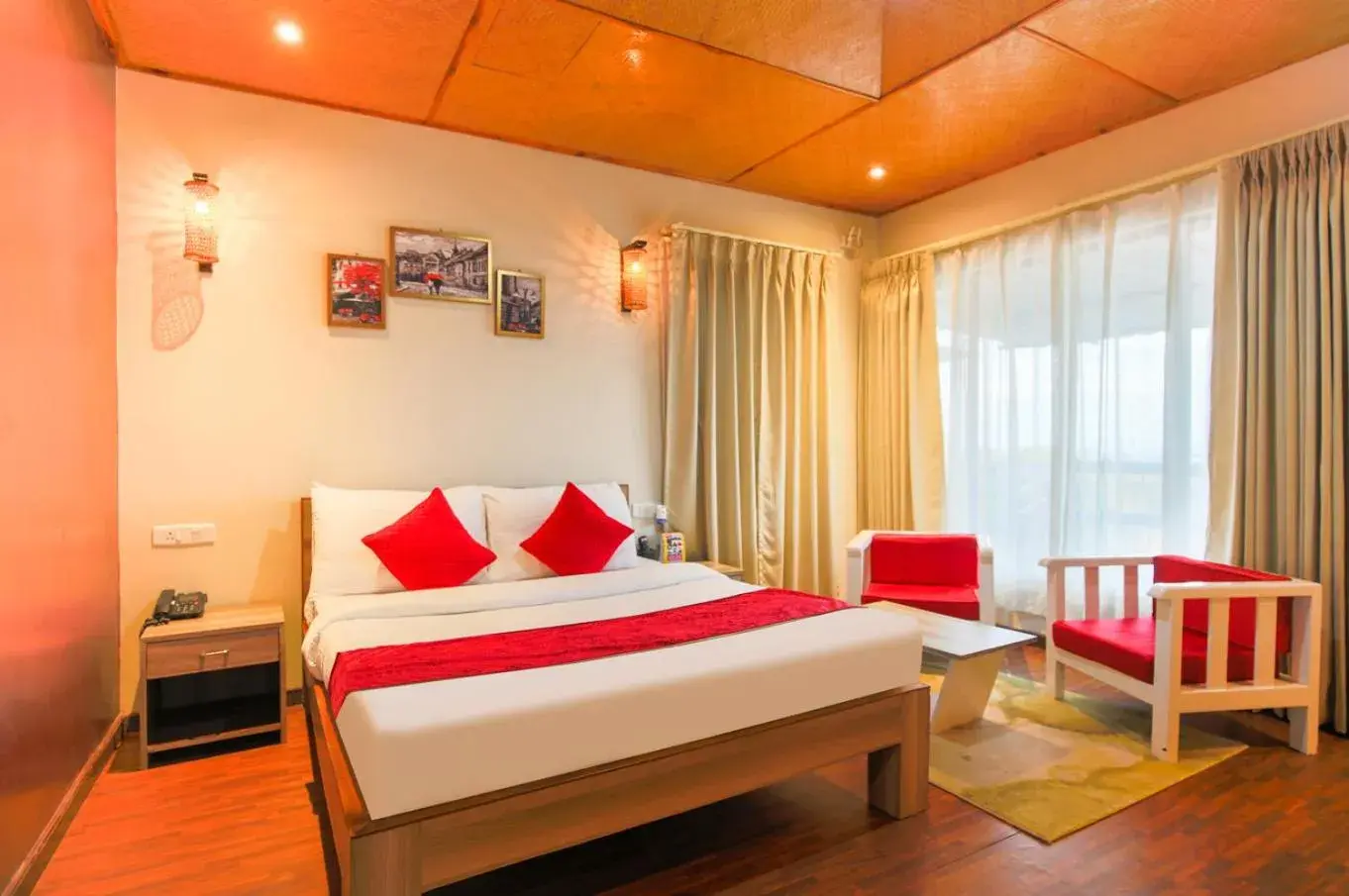 Deluxe Cottage lake view with balcony in La Nicholas Lake View by Summit Hotels Deluxe Cottage lake view with balcony in La Nicholas Lake View by Summit Hotels