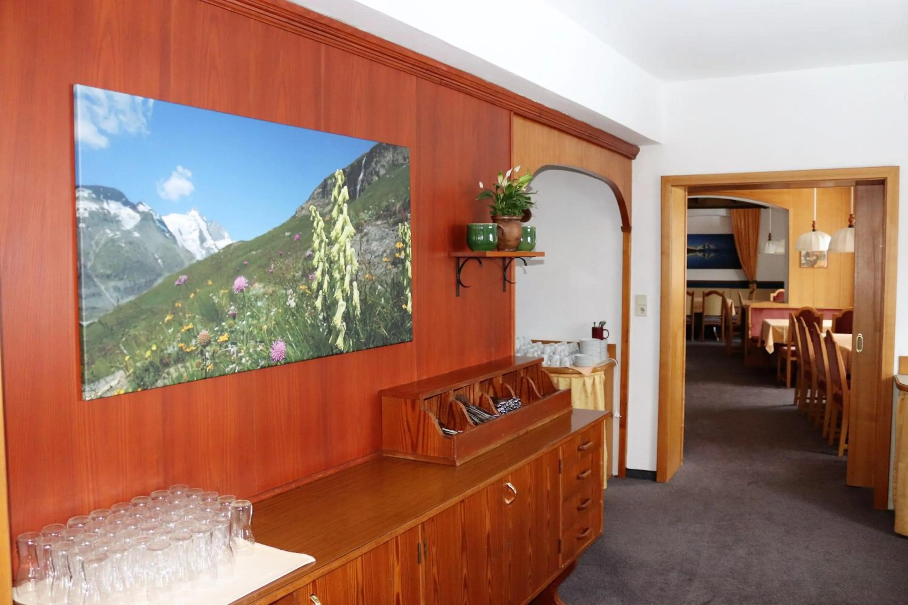 Restaurant/places to eat in Hotel Rupertihaus