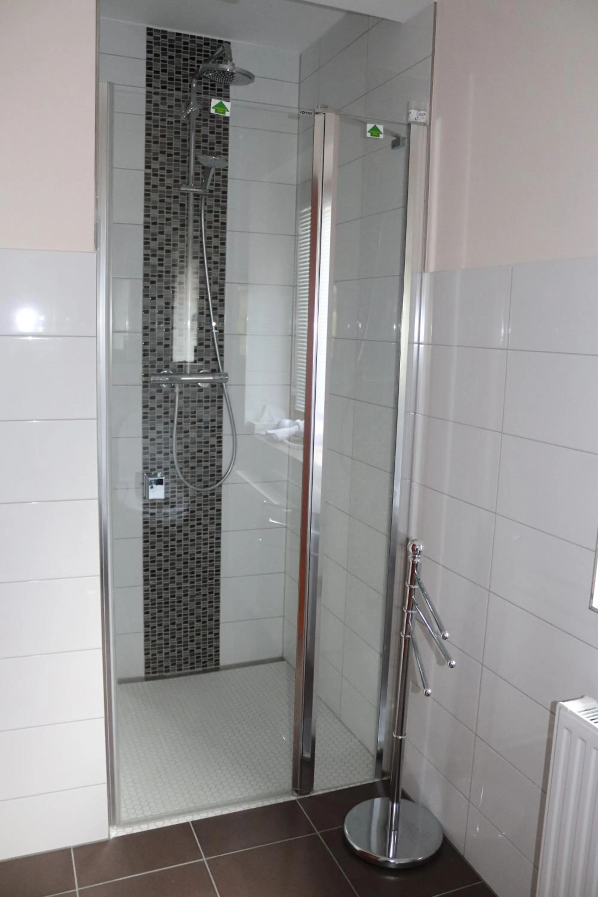 Shower in Hotel Rupertihaus
