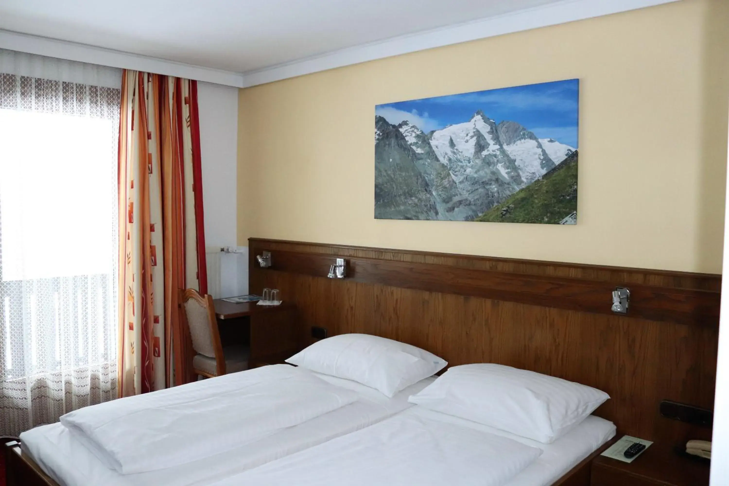 Double Room with Balcony in Hotel Rupertihaus Double Room with Balcony in Hotel Rupertihaus