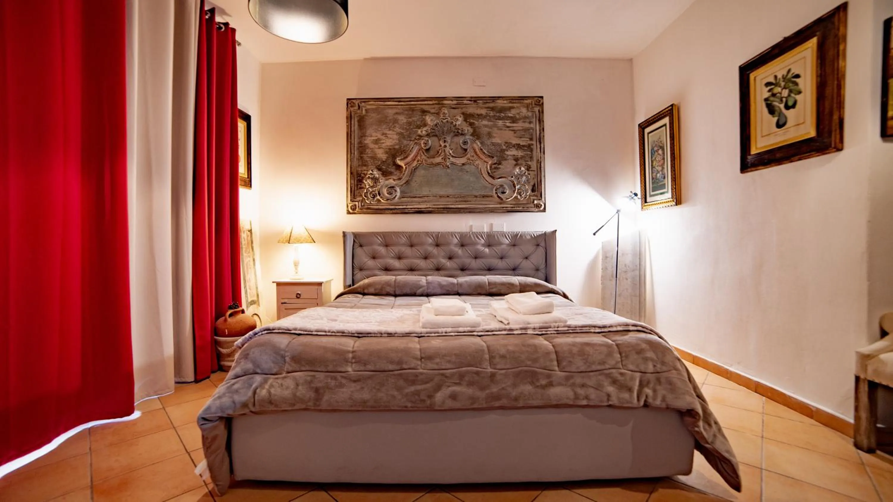 Bed in Porta di Castro Hotel & Pool