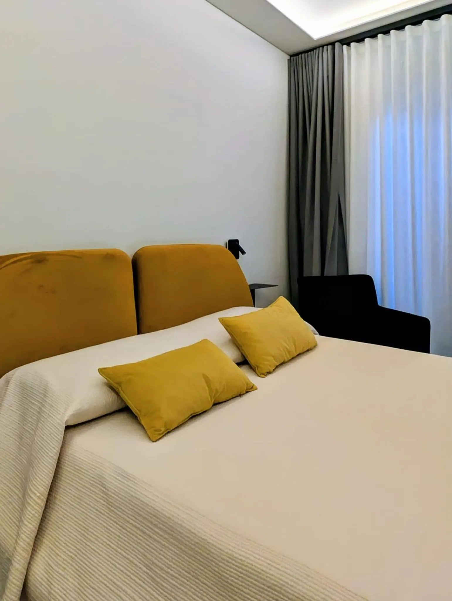 Bed in Porta di Castro Hotel & Pool