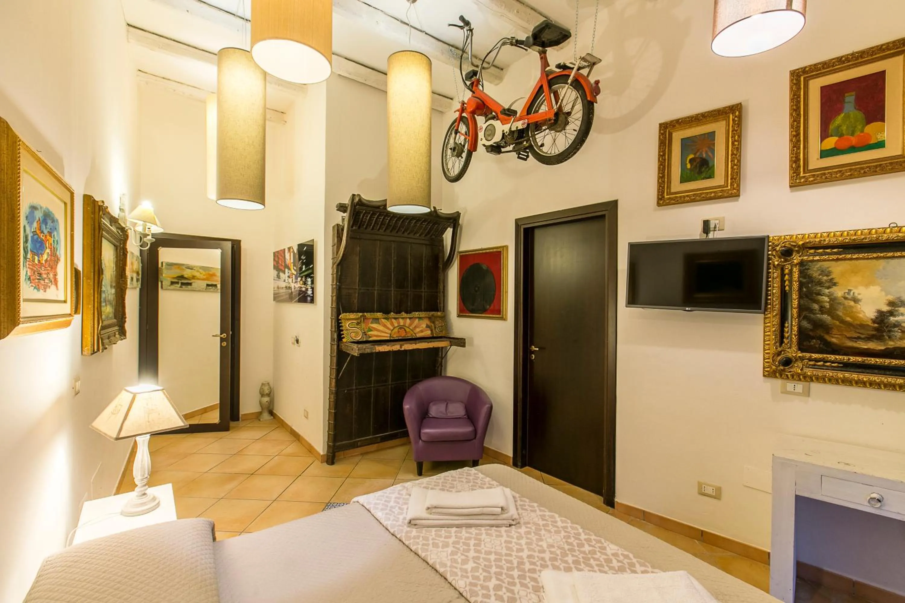 Bed in Porta di Castro Hotel & Pool