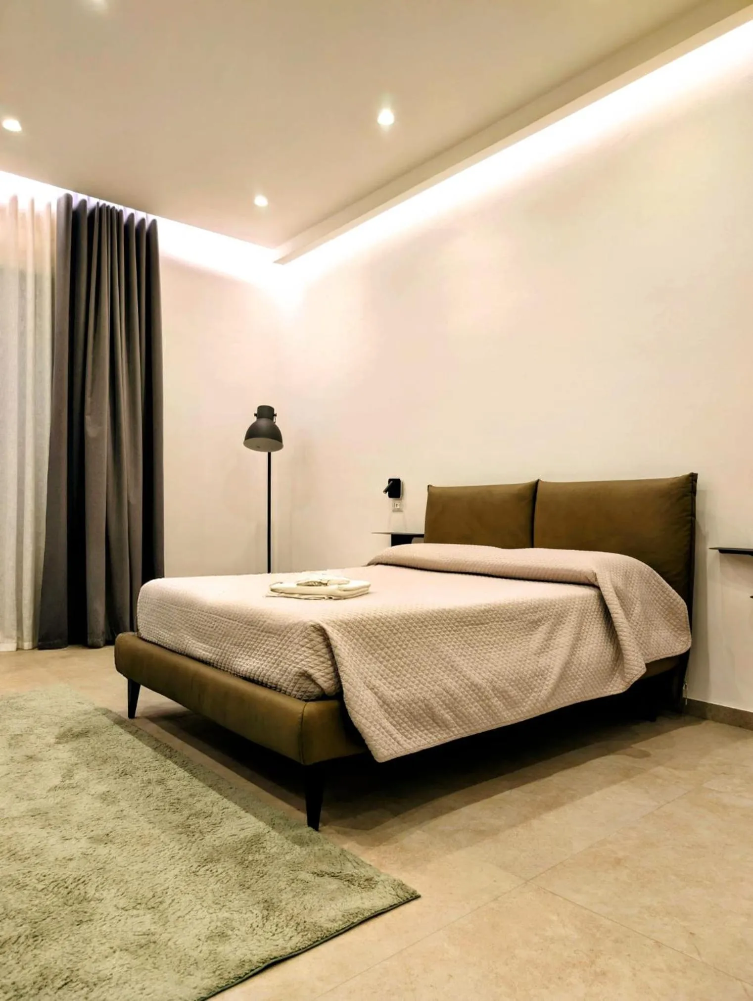 Bed in Porta di Castro Hotel & Pool