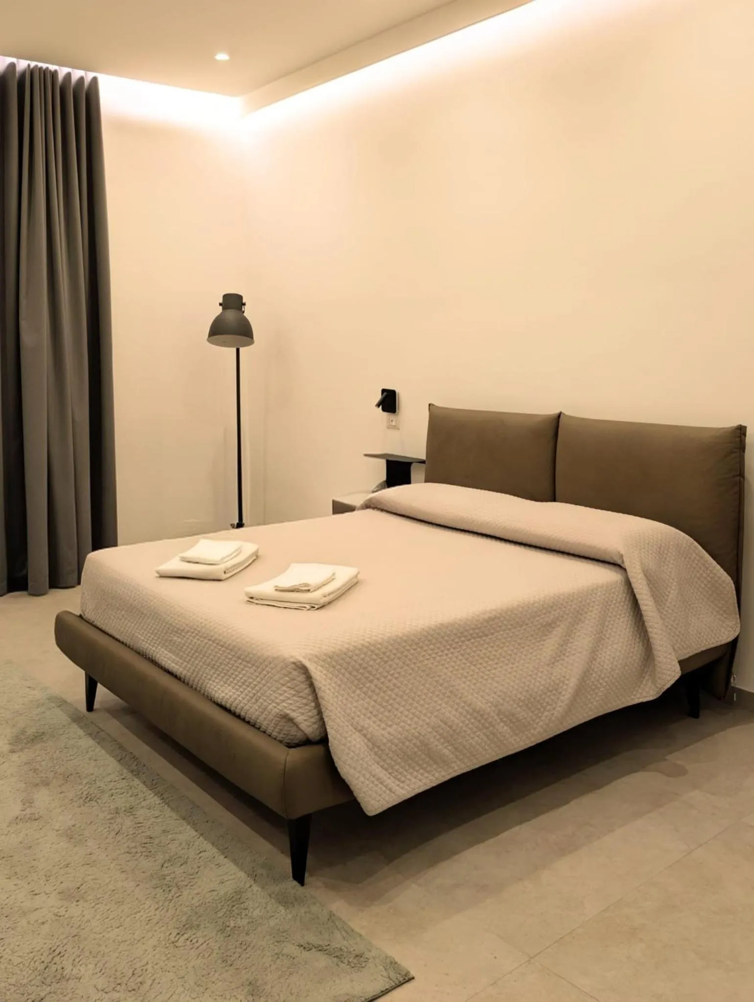 Bed in Porta di Castro Hotel & Pool