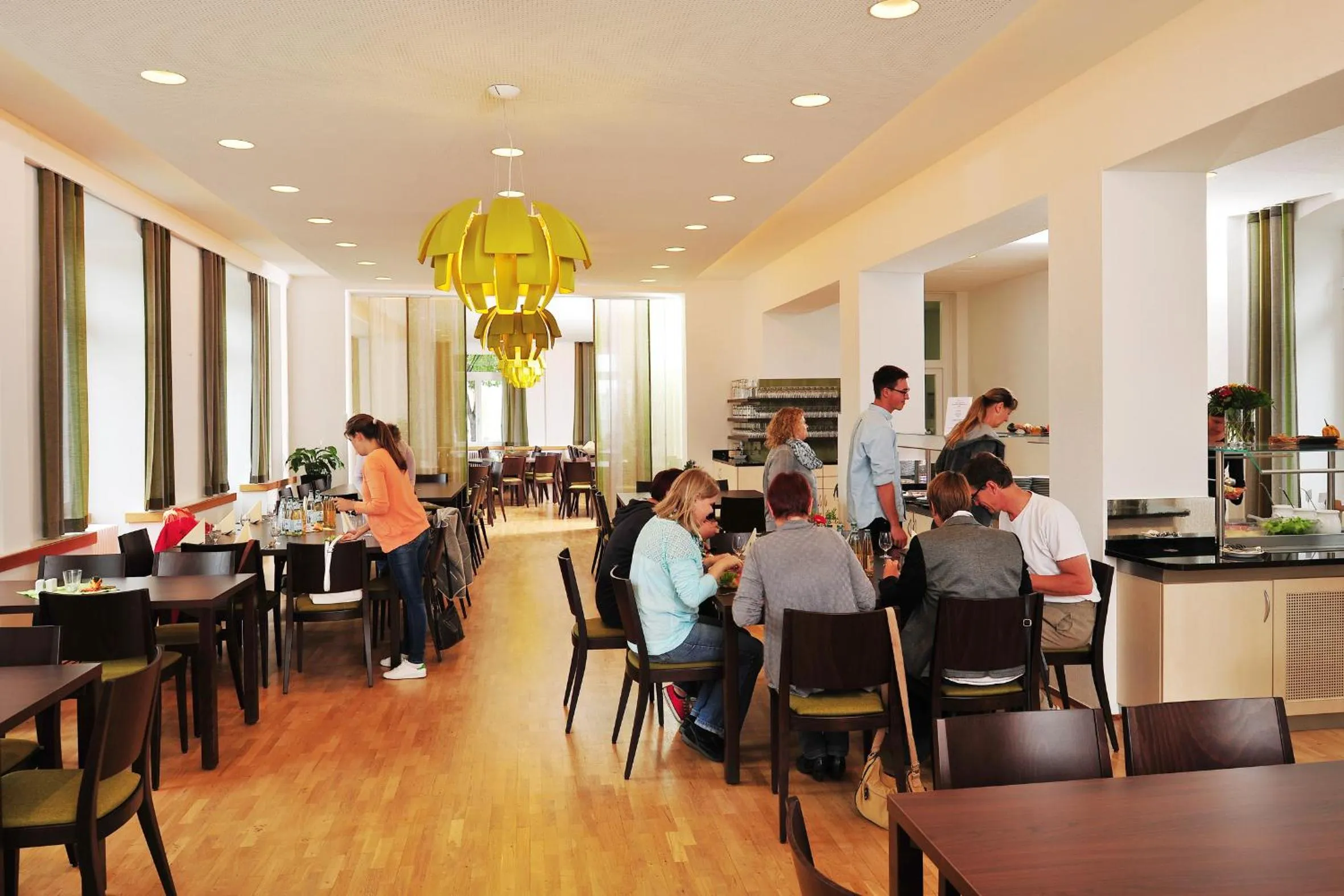 Restaurant/places to eat in Bildungshaus St. Bernhard - Wohnen und Tagen