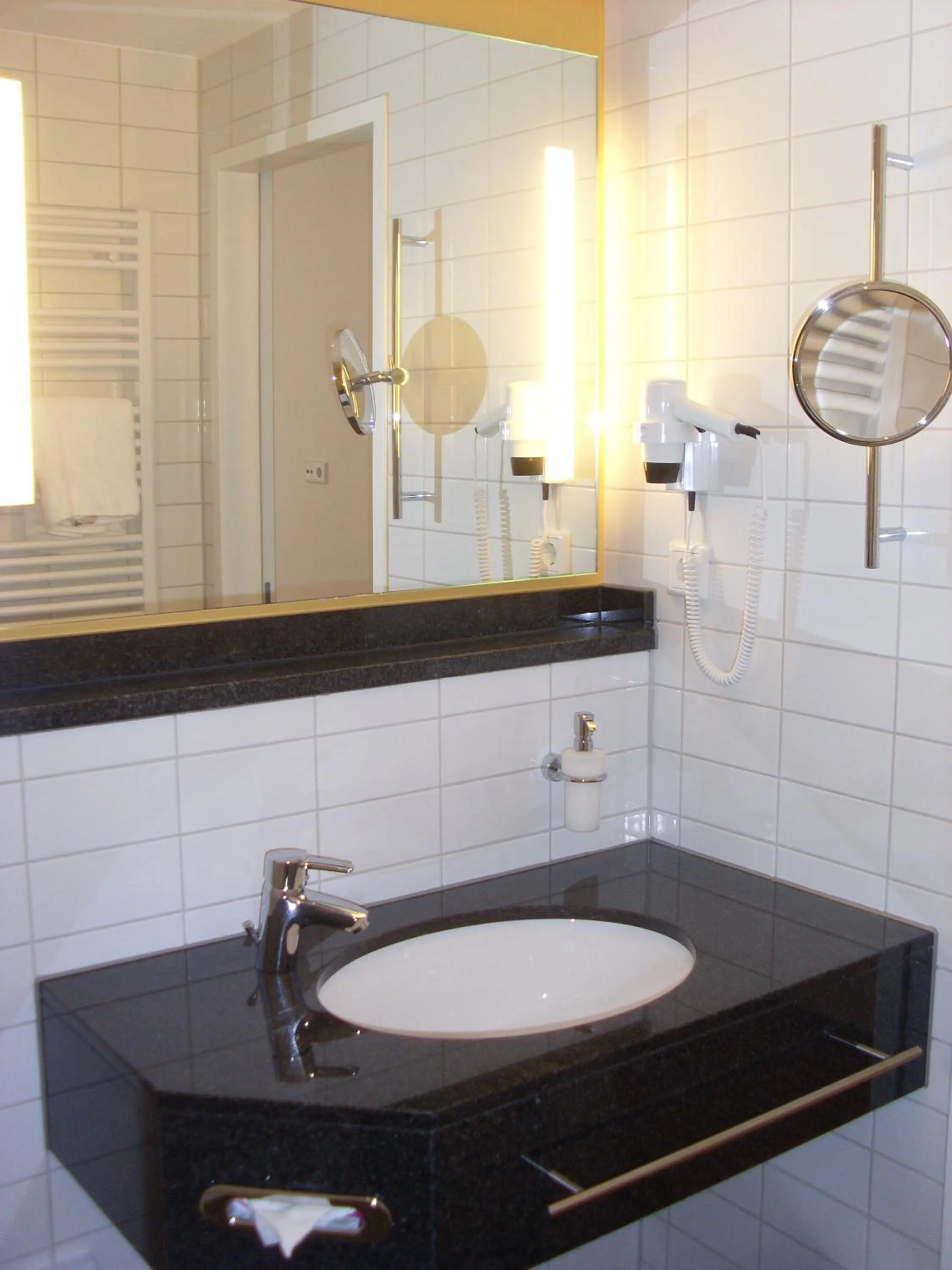Bathroom in Bildungshaus St. Bernhard - Wohnen und Tagen
