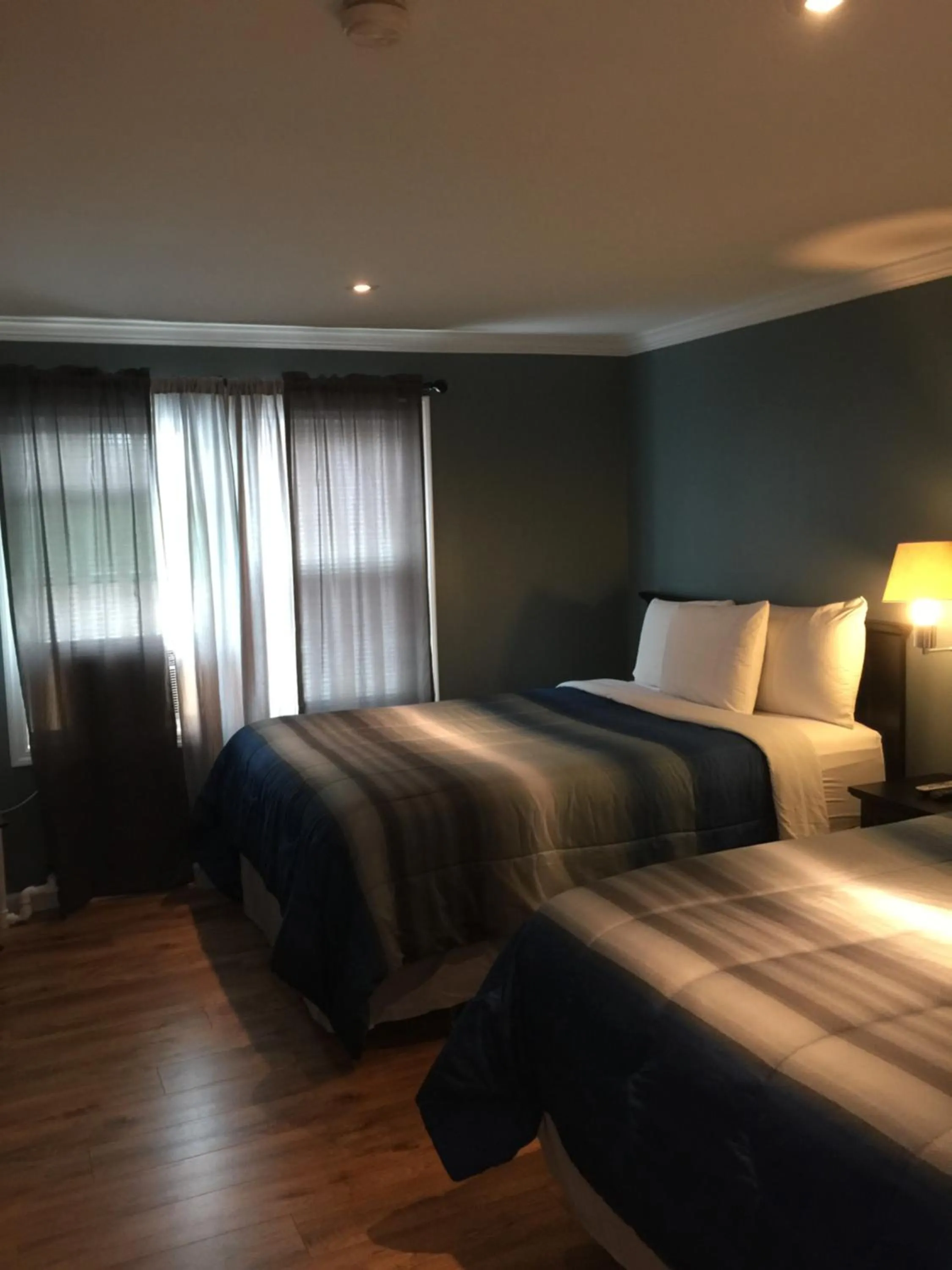 Bed in Jones Beach Hotel