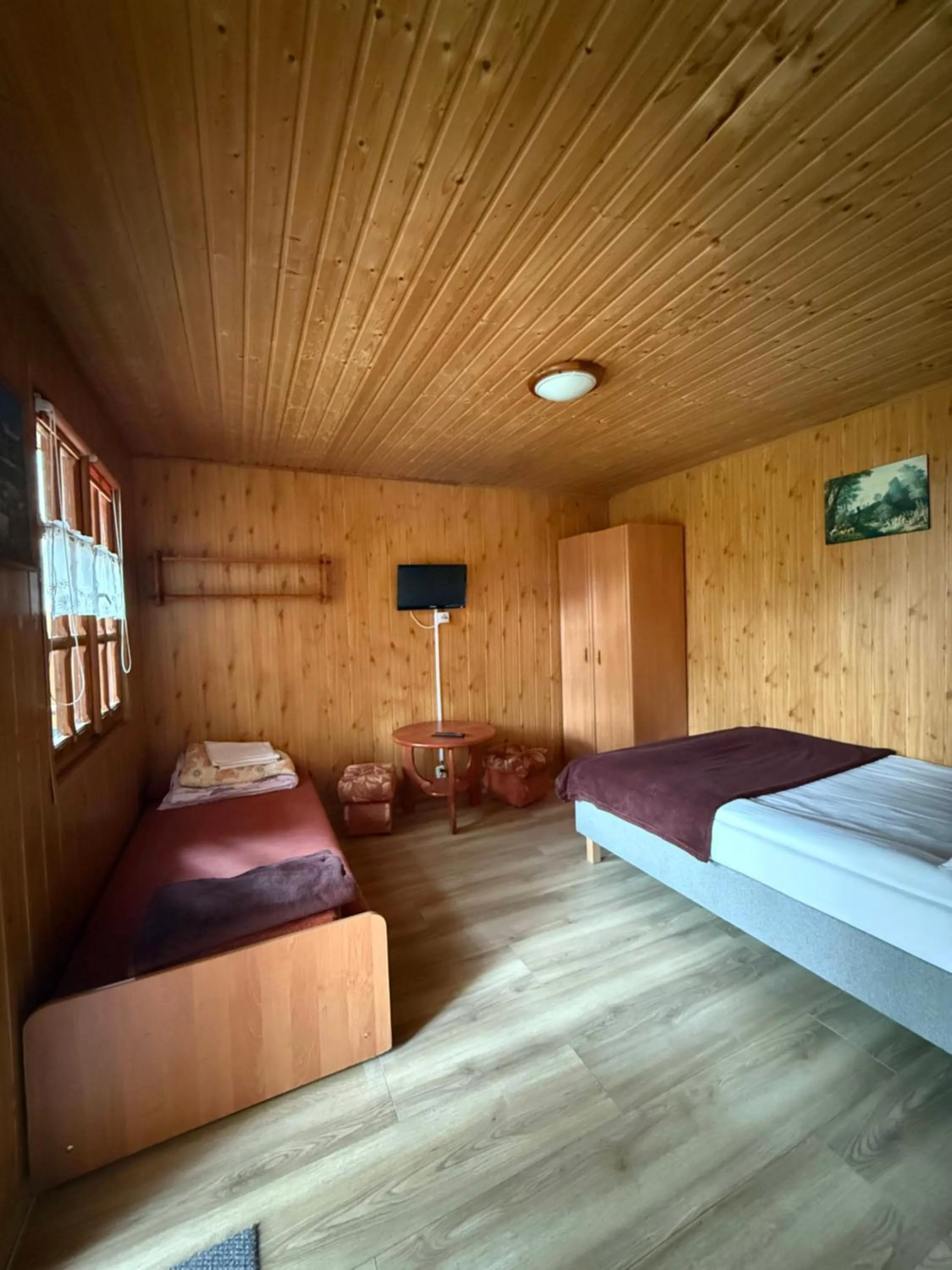 Property building, Bed in OW Gabi