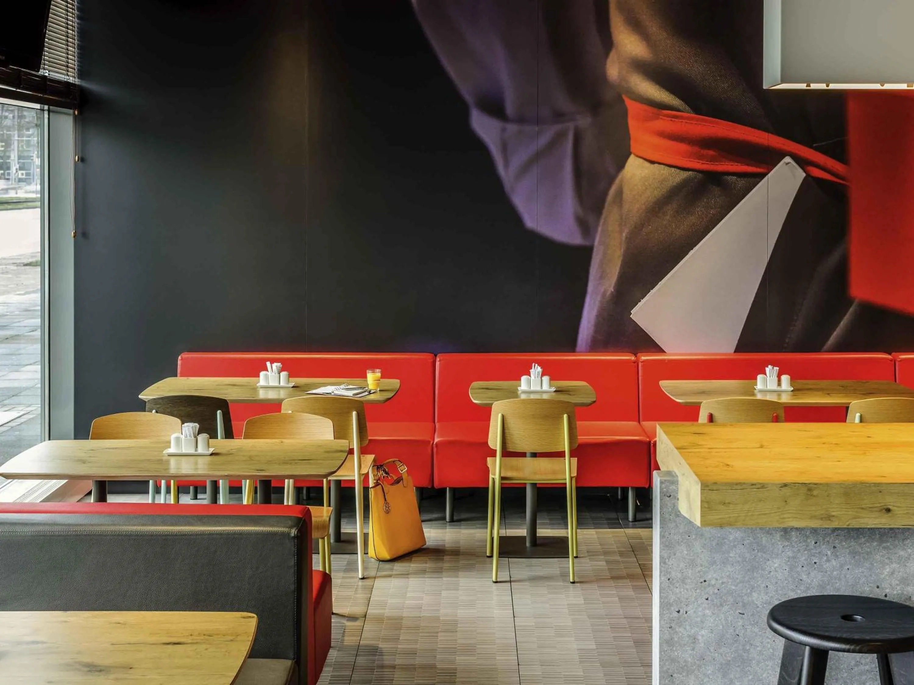 Restaurant/places to eat in ibis Hotel Hannover City