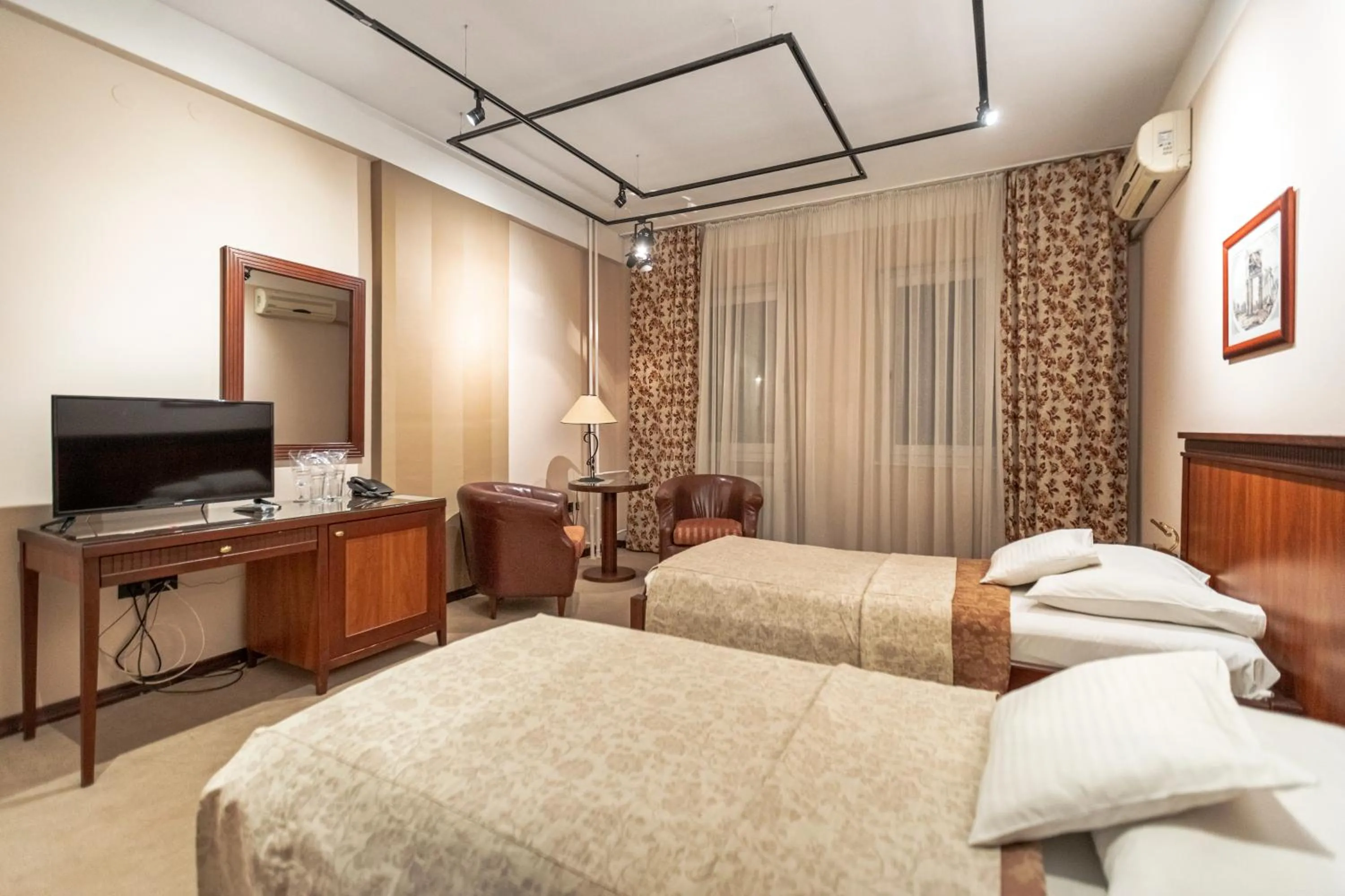Twin Room - single occupancy in The Regent Club Hotel