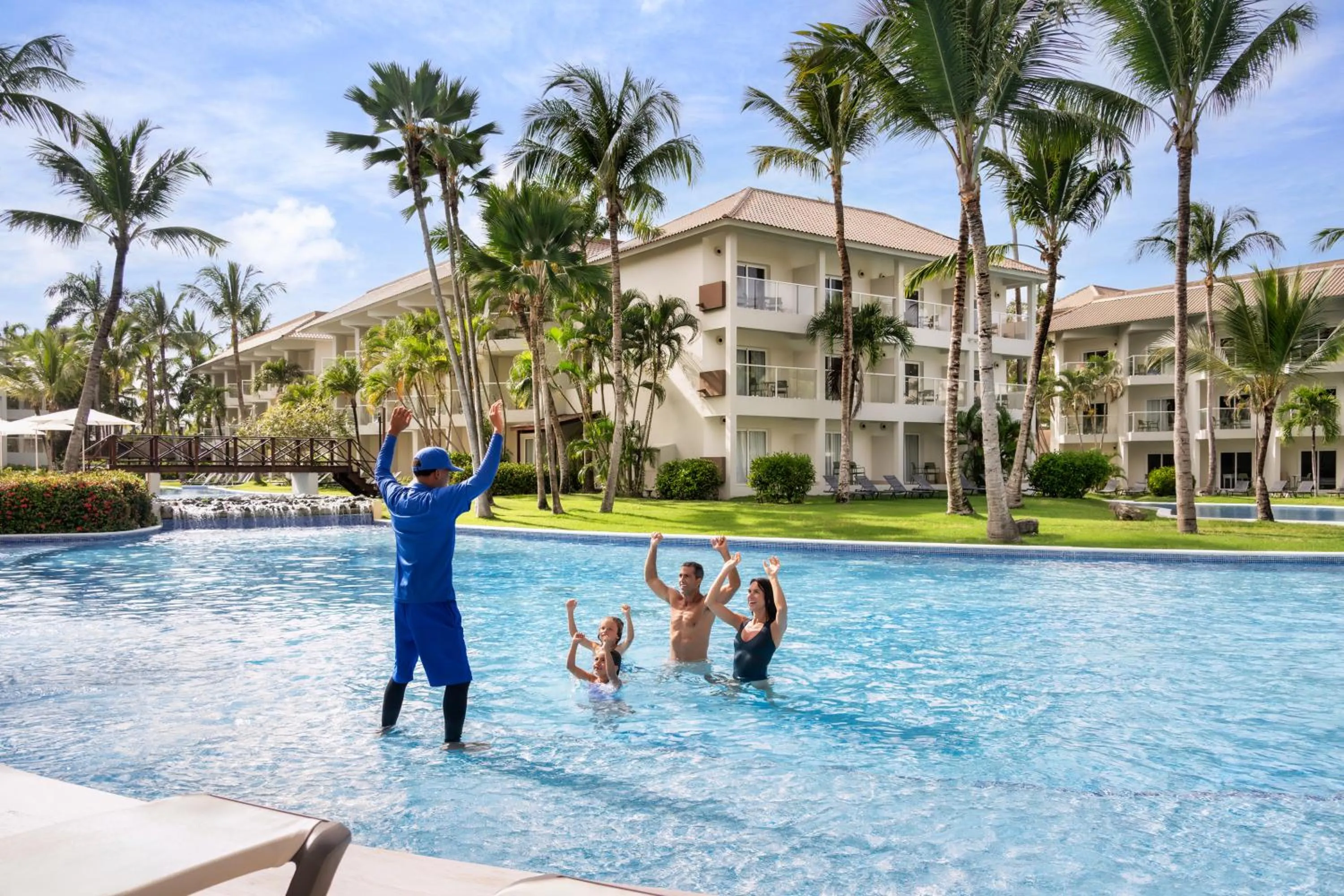 Swimming pool in Wyndham Alltra Punta Cana All Inclusive Resort