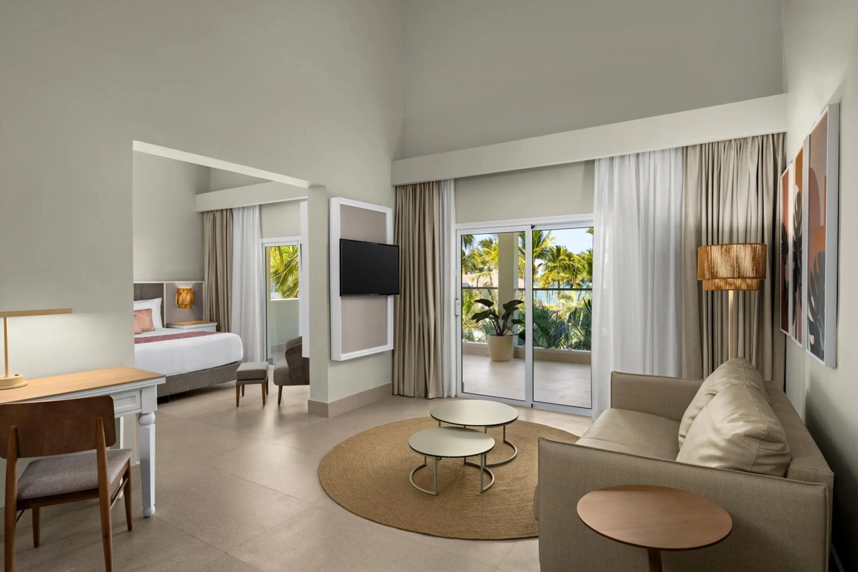 TV and multimedia, Bed in Wyndham Alltra Punta Cana All Inclusive Resort