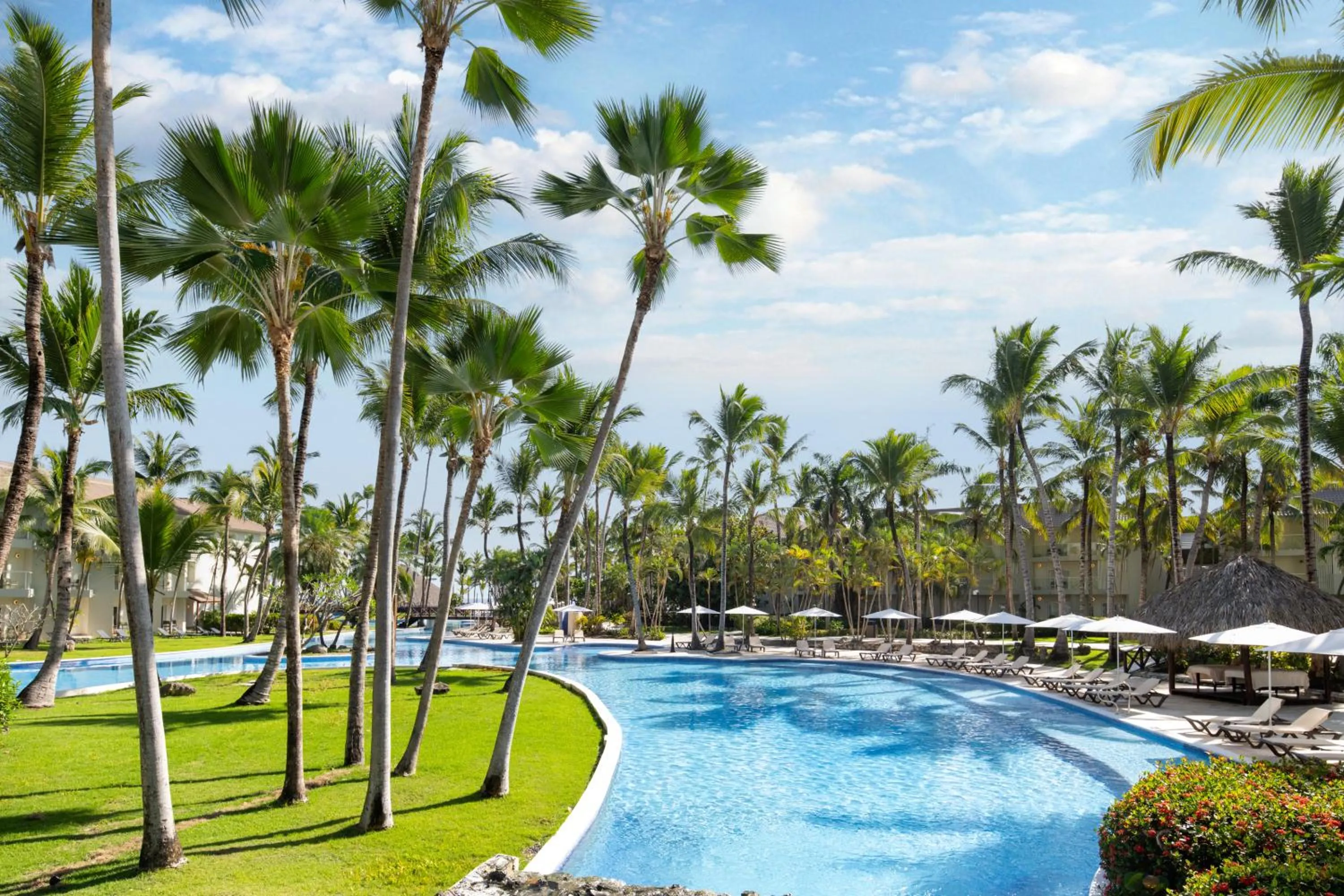Swimming pool in Wyndham Alltra Punta Cana All Inclusive Resort