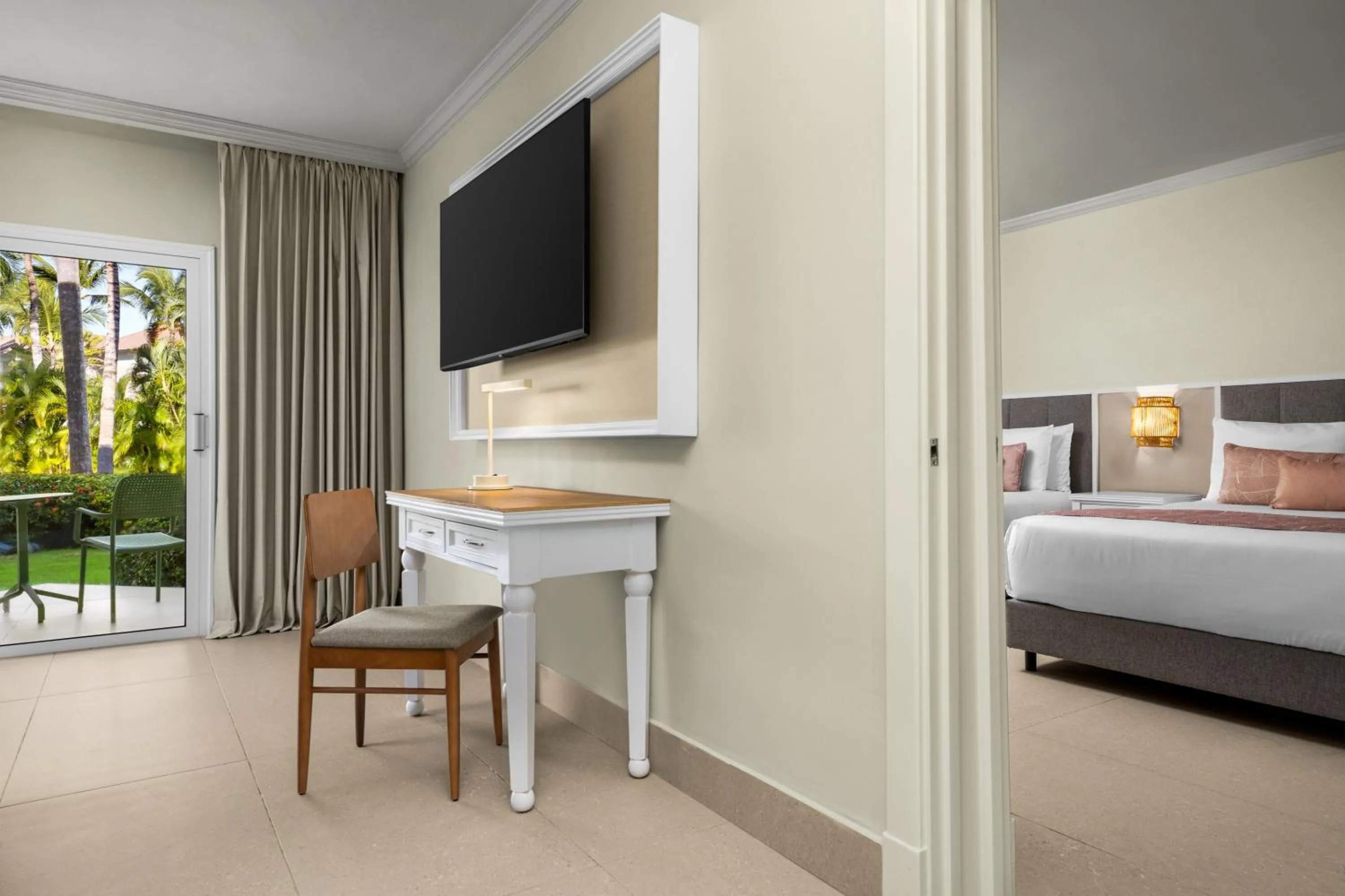 Bed in Wyndham Alltra Punta Cana All Inclusive Resort