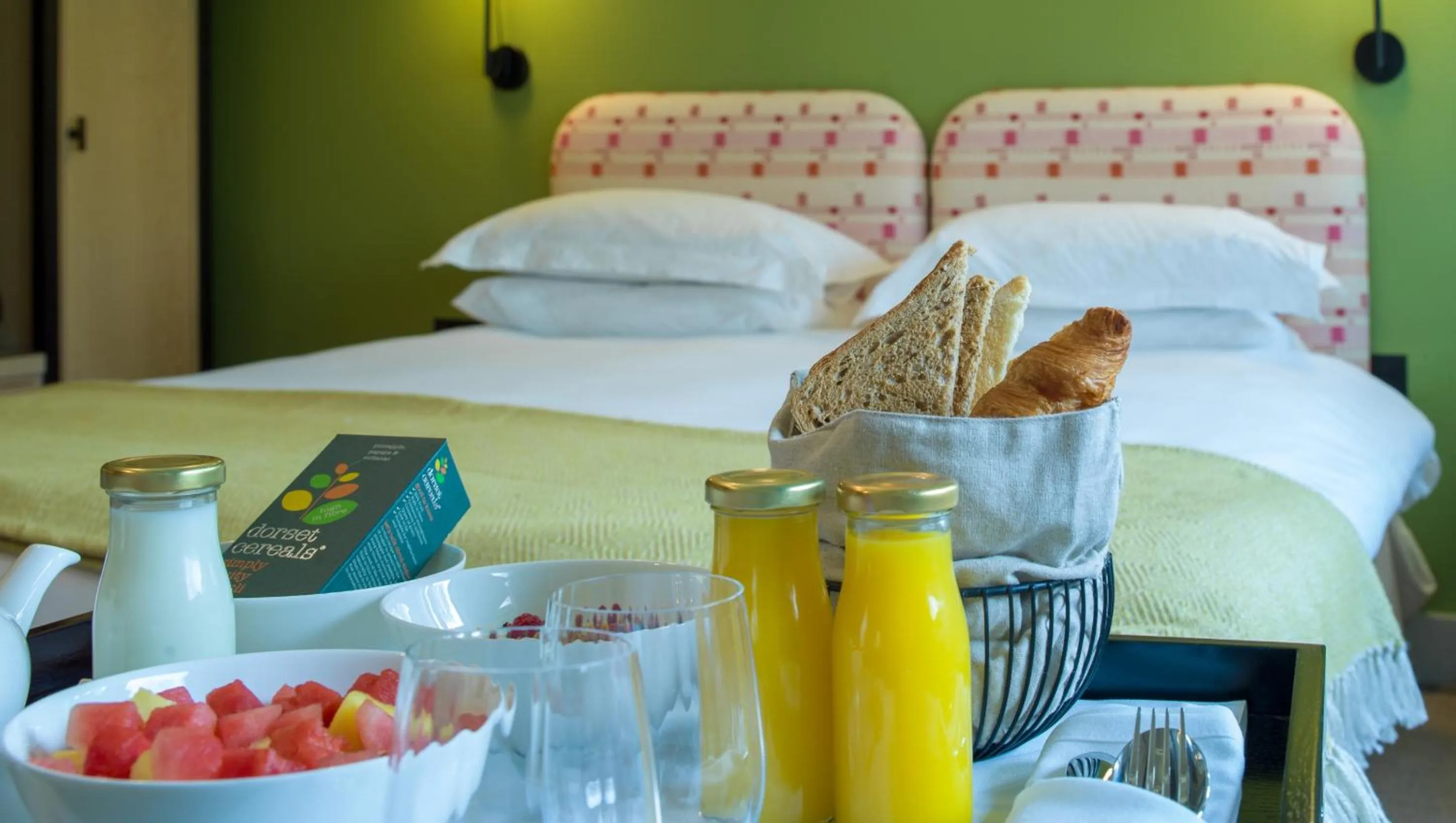 Bedroom, Bed in Old Swan & Minster Mill