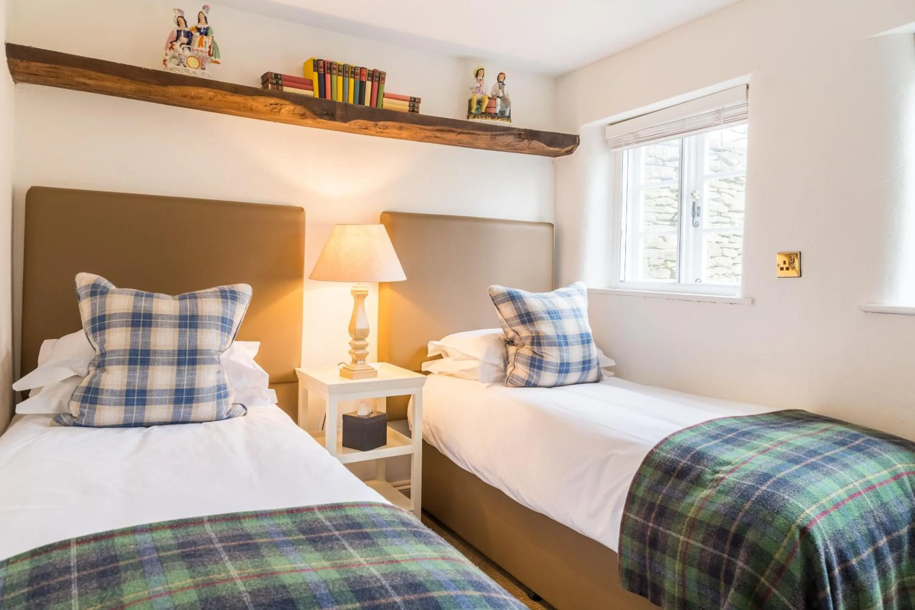 Bedroom, Bed in Old Swan & Minster Mill