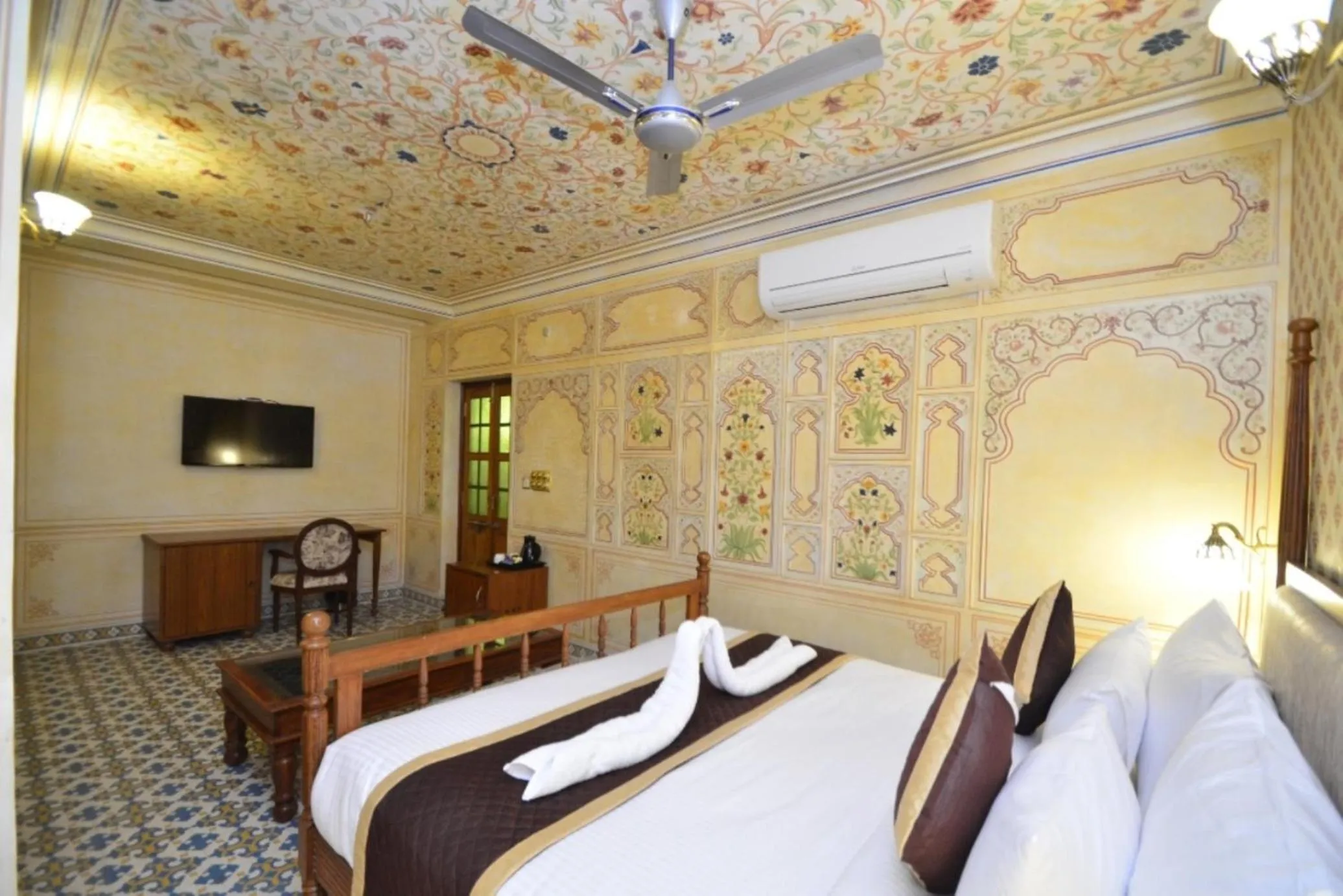 Bedroom, Bed in Nirbana Palace - A Heritage Hotel and Spa