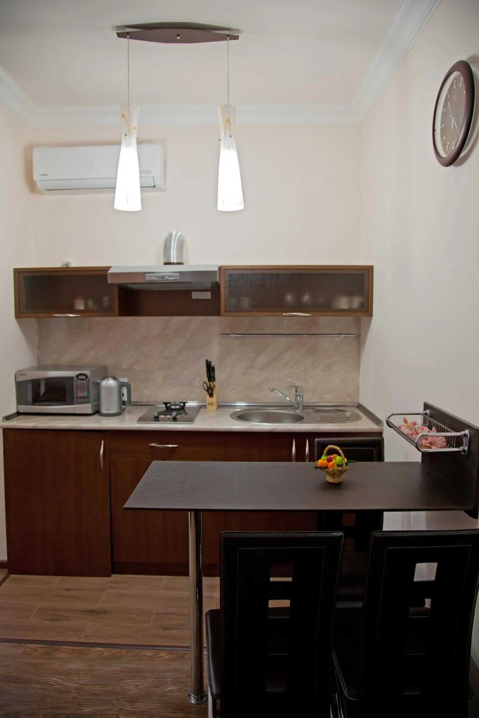 Kitchen or kitchenette in Hin Yerevantsi Hotel