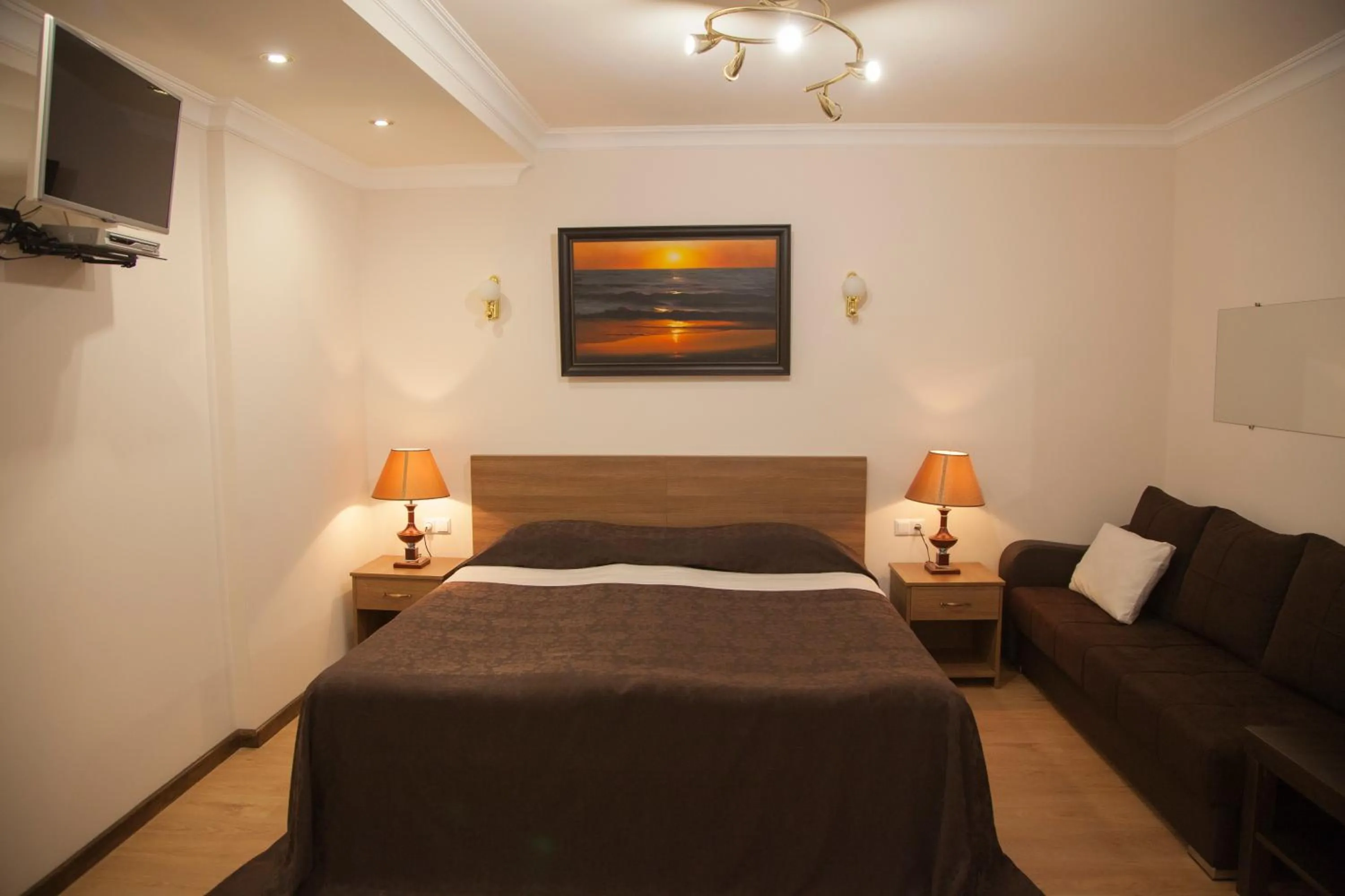 TV and multimedia, Bed in Hin Yerevantsi Hotel