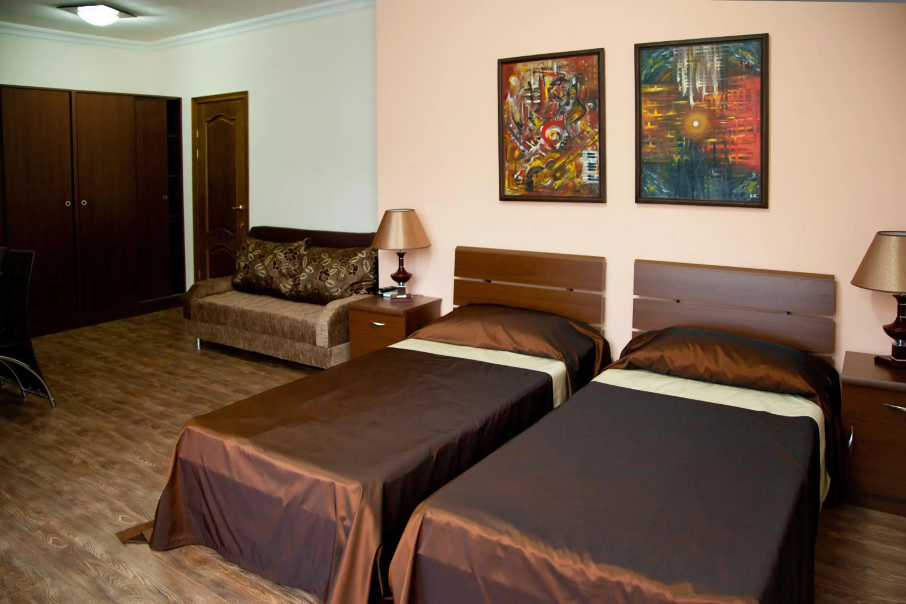 Bed in Hin Yerevantsi Hotel