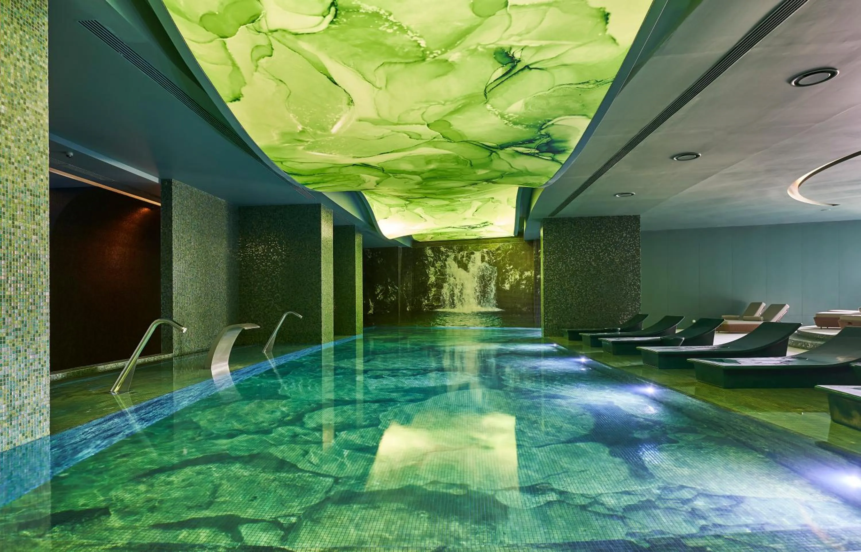 Spa and wellness centre/facilities in Savoy Palace - The Leading Hotels of the World - Savoy Signature