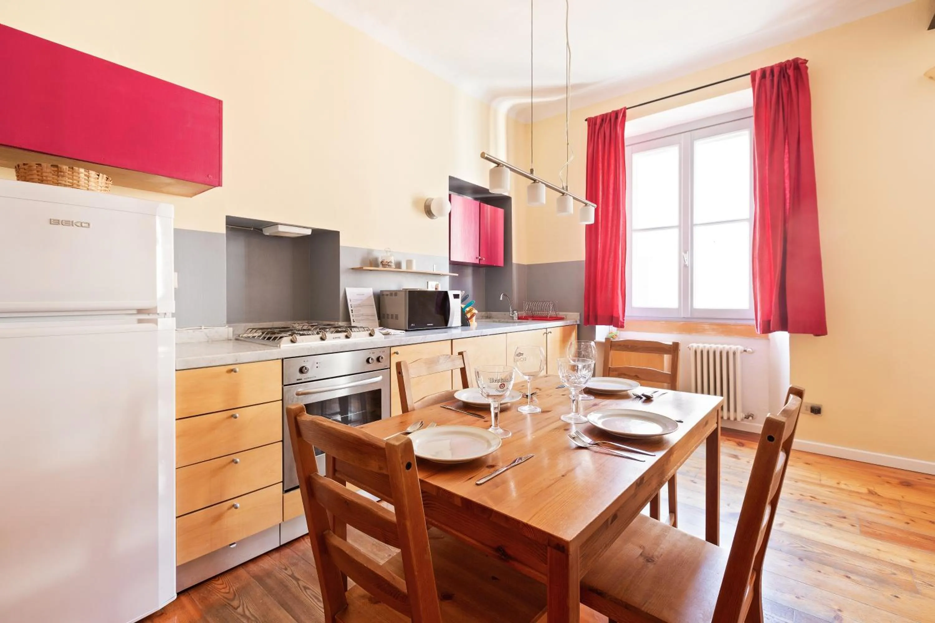 Kitchen or kitchenette in GuestHost - Corso Buenos Aires Colourful Flat
