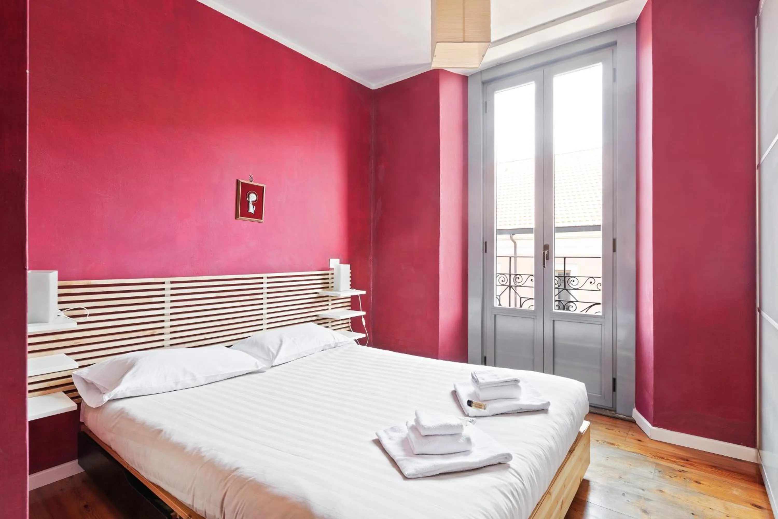 Bedroom, Bed in GuestHost - Corso Buenos Aires Colourful Flat