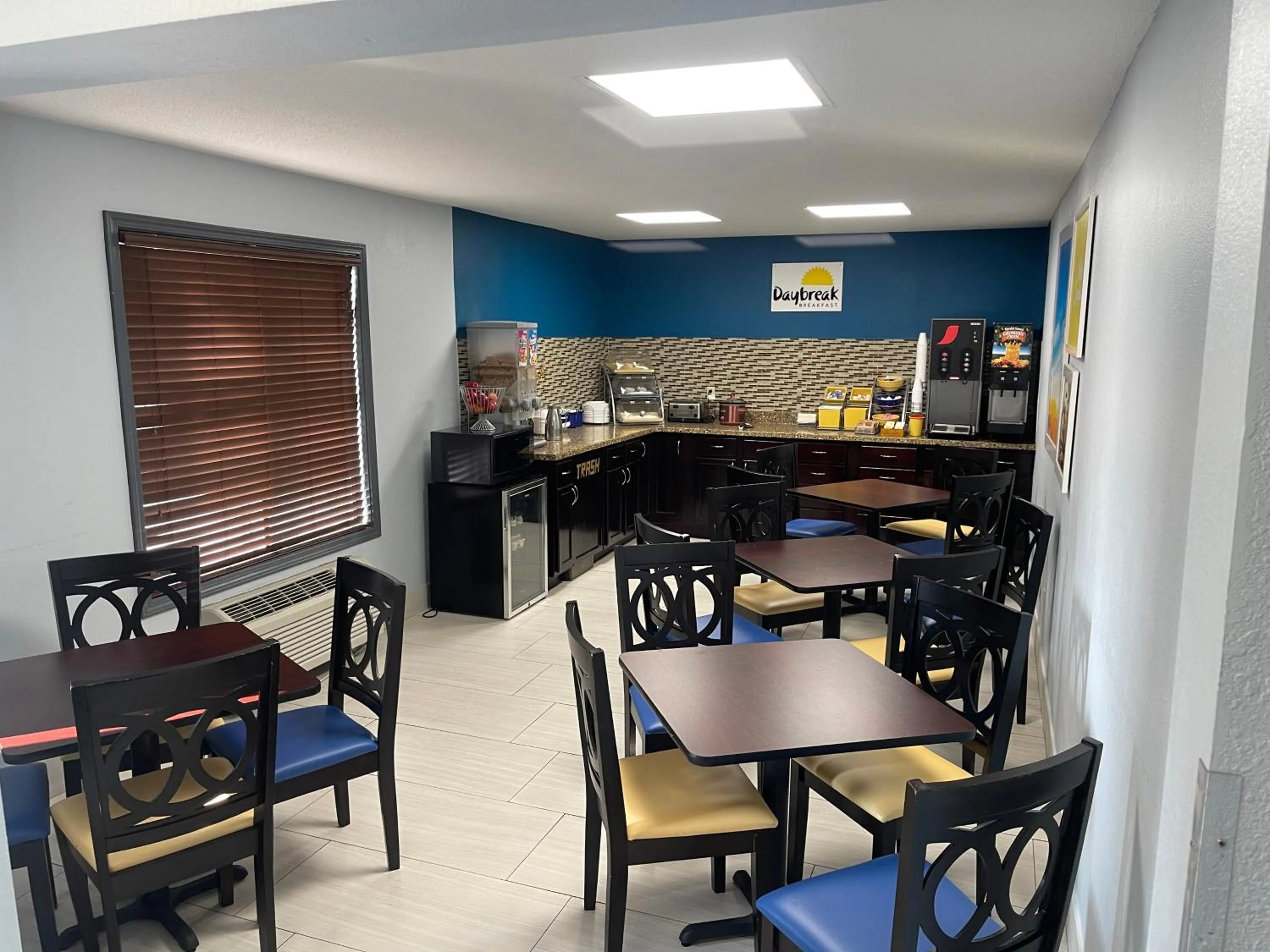 Breakfast in Days Inn by Wyndham Muncie -Ball State University