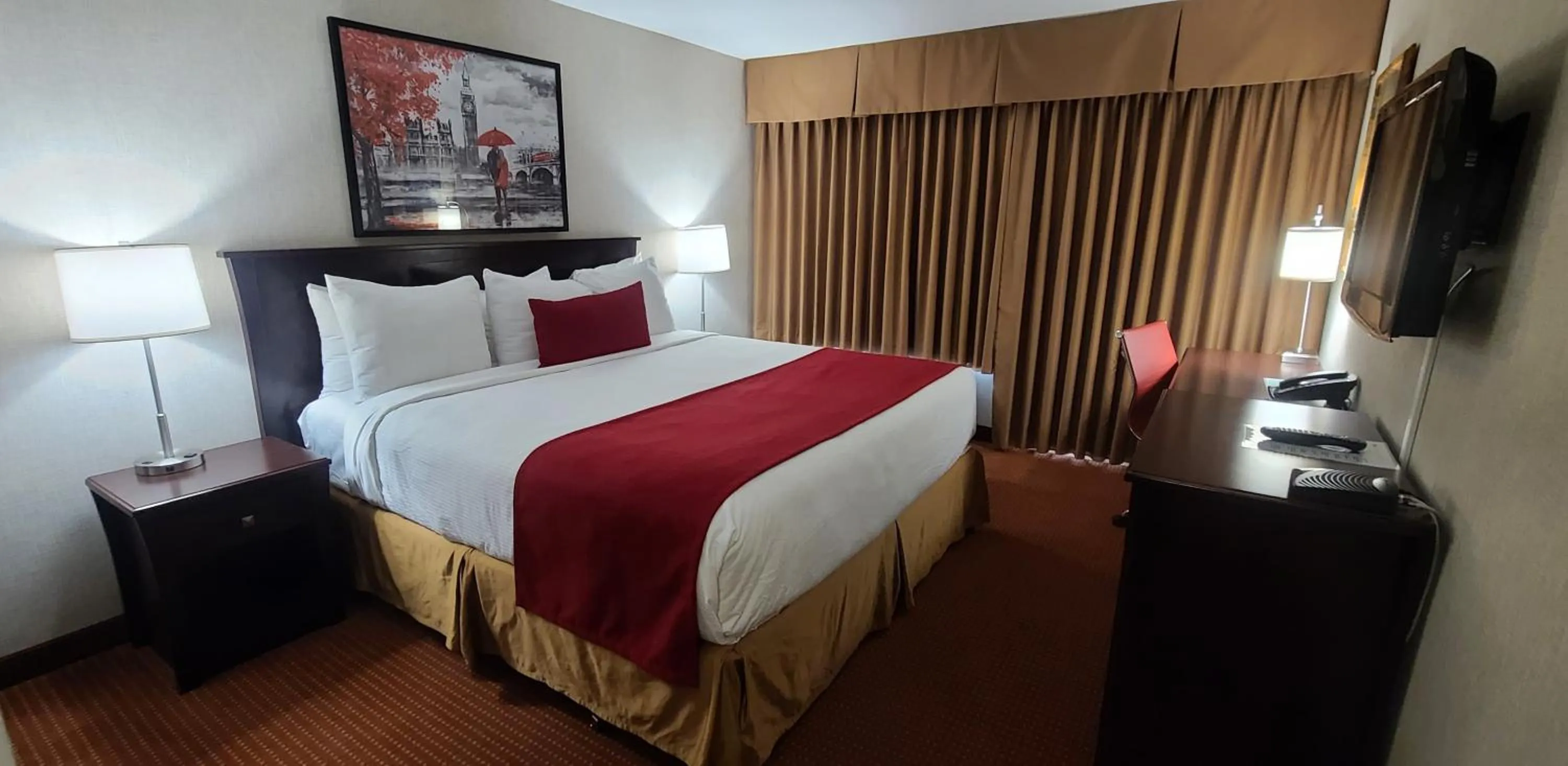 Bedroom, Bed in SureStay by Best Western Richmond Vancouver Airport