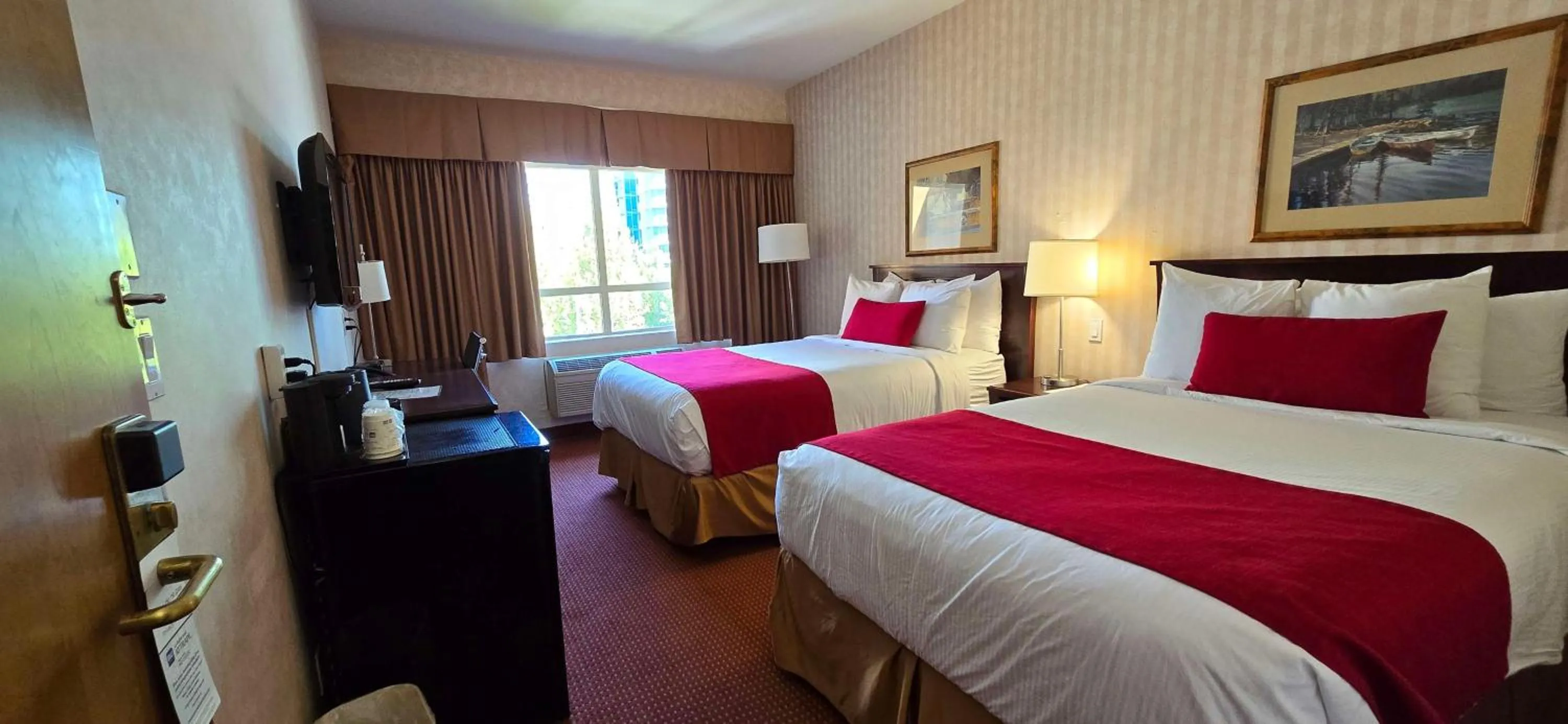Bedroom, Bed in SureStay by Best Western Richmond Vancouver Airport
