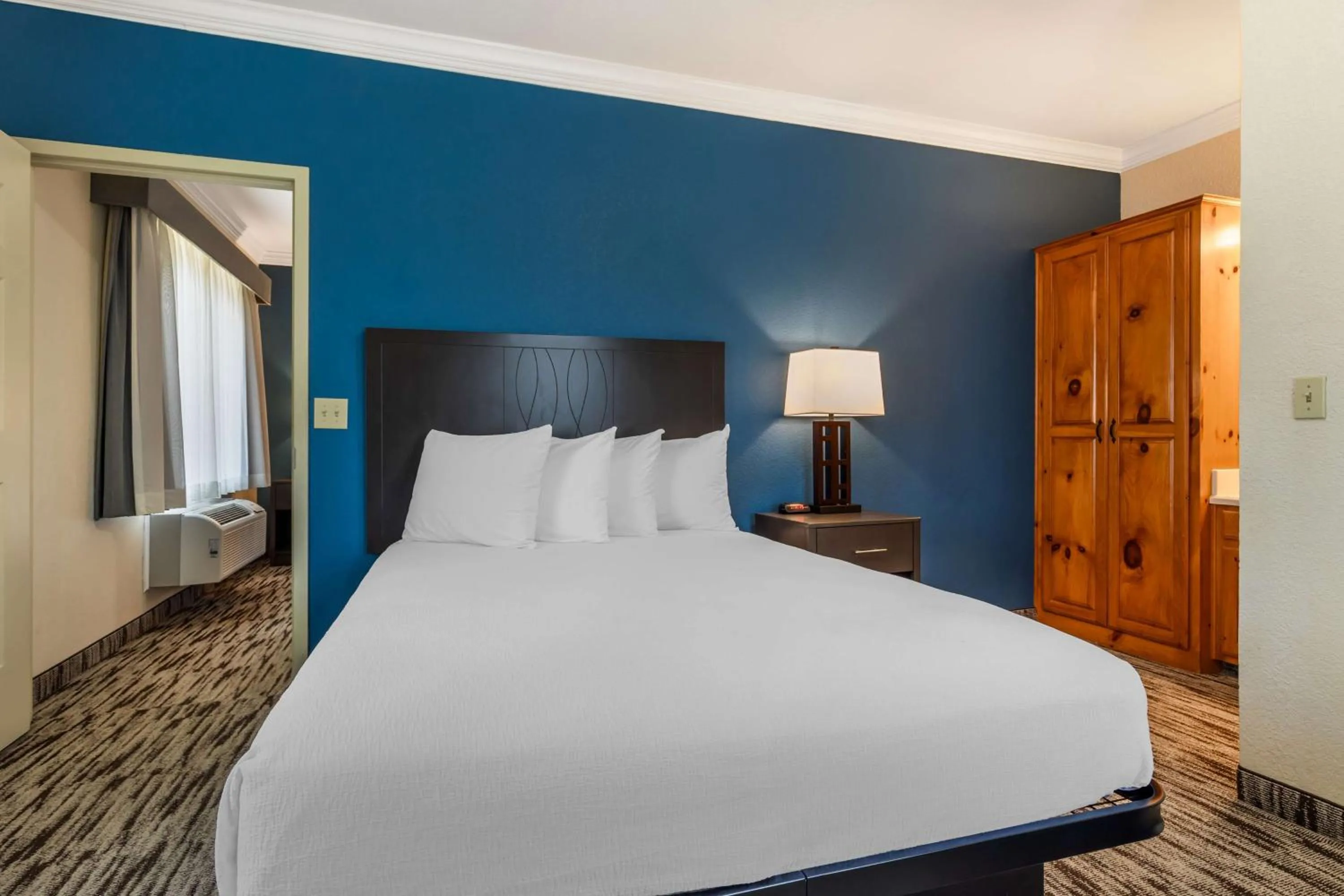 Photo of the whole room, Bed in Best Western Dinosaur Valley Inn & Suites